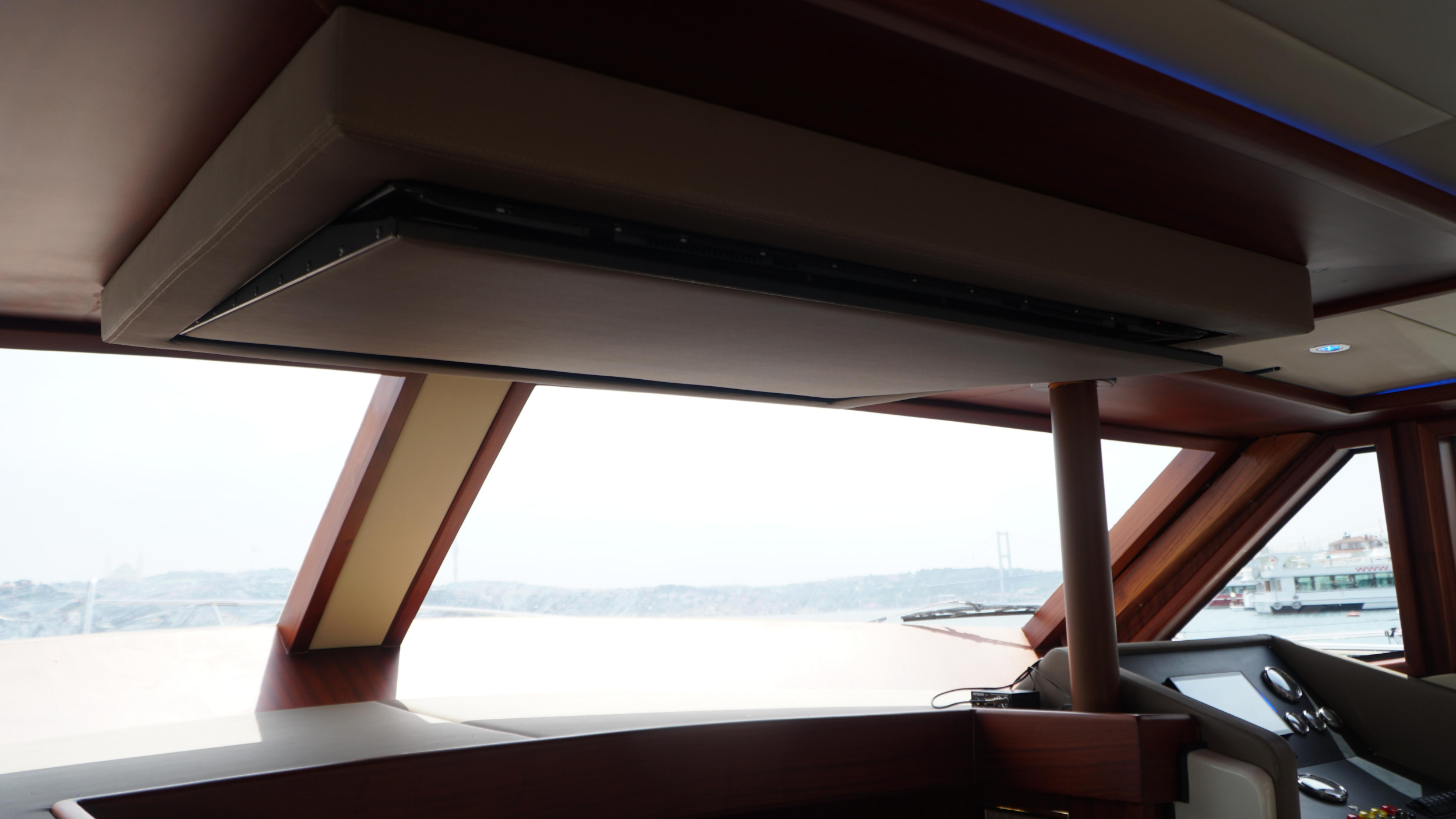 Motoryacht — photo 25