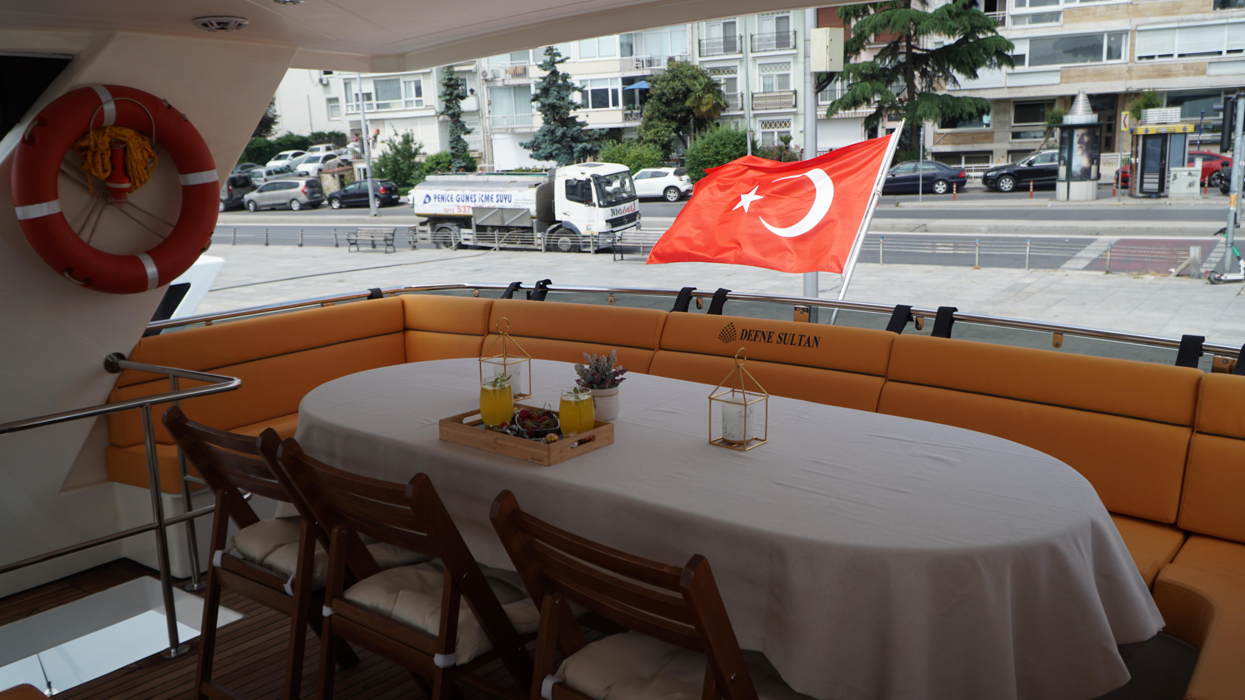 Motoryacht — photo 20