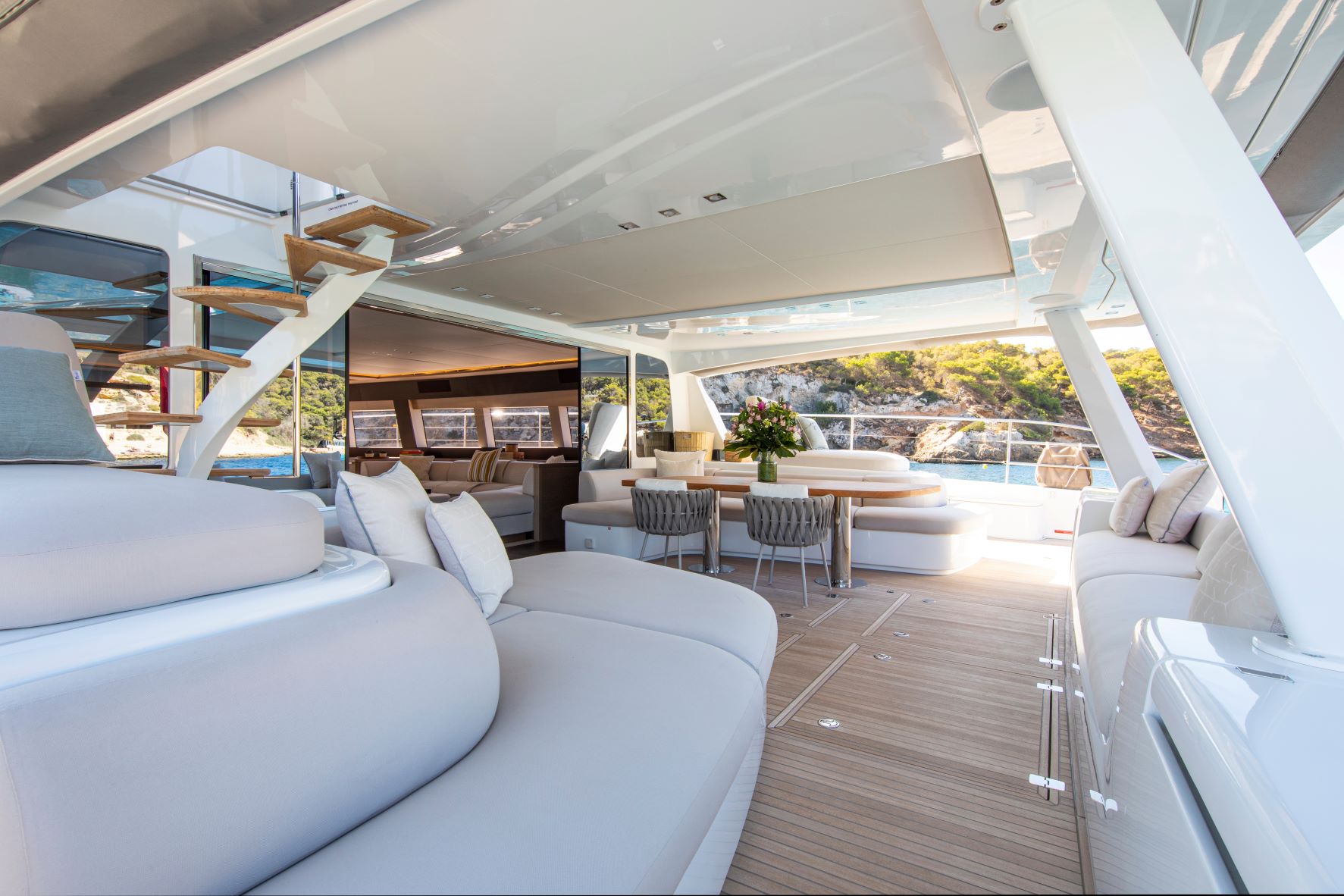 Lagoon Seventy 8 — photo 11
