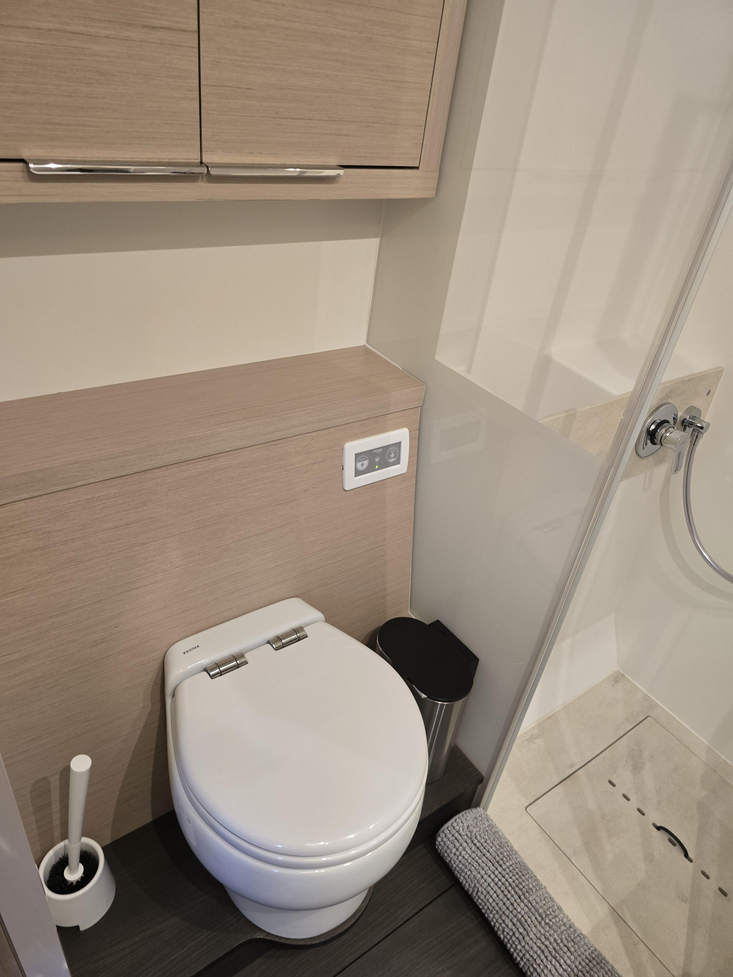Lagoon 55 — photo 11