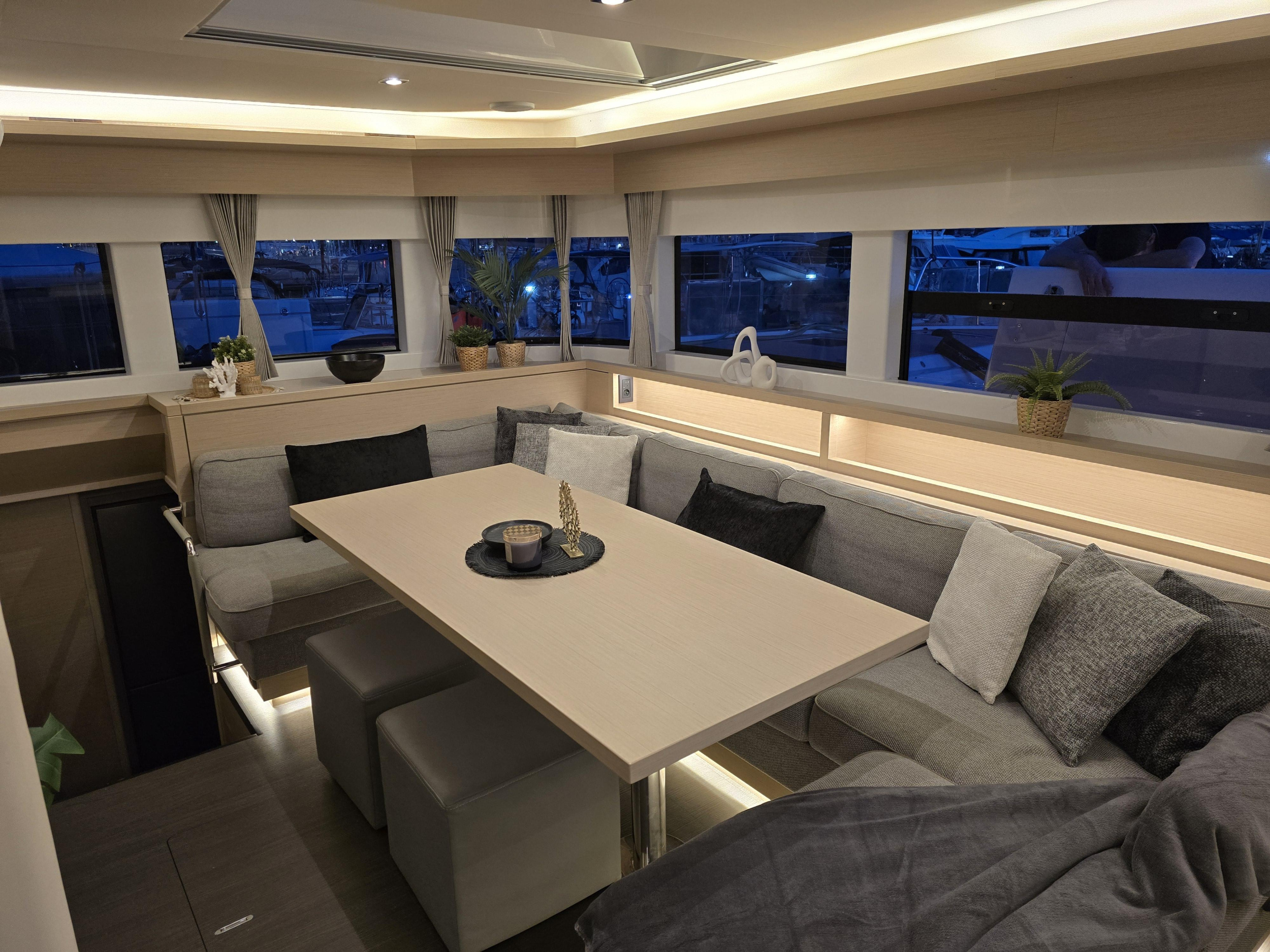 Lagoon 55 — photo 12