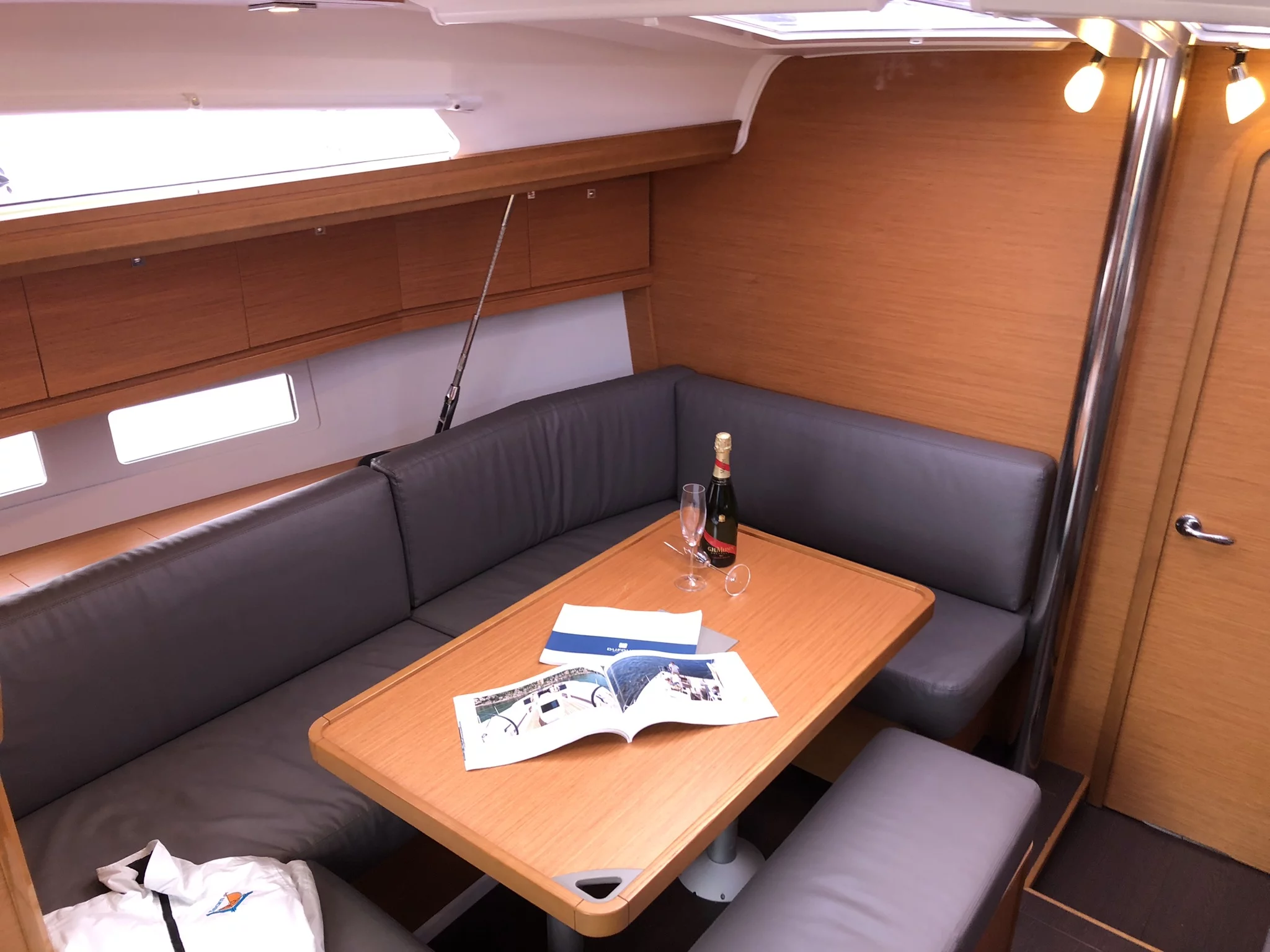 Dufour 412 Grand large (Pamoja)  - 20