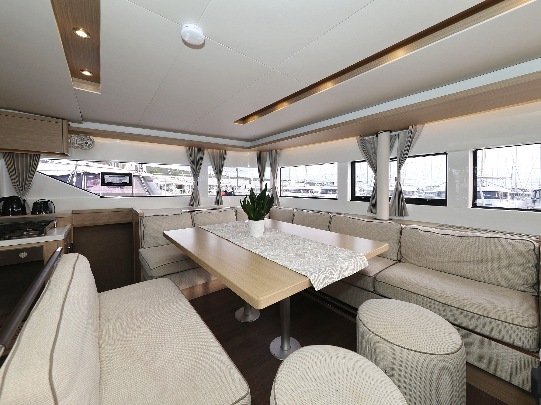 Lagoon 51 - 6 cabins/4heads — photo 27