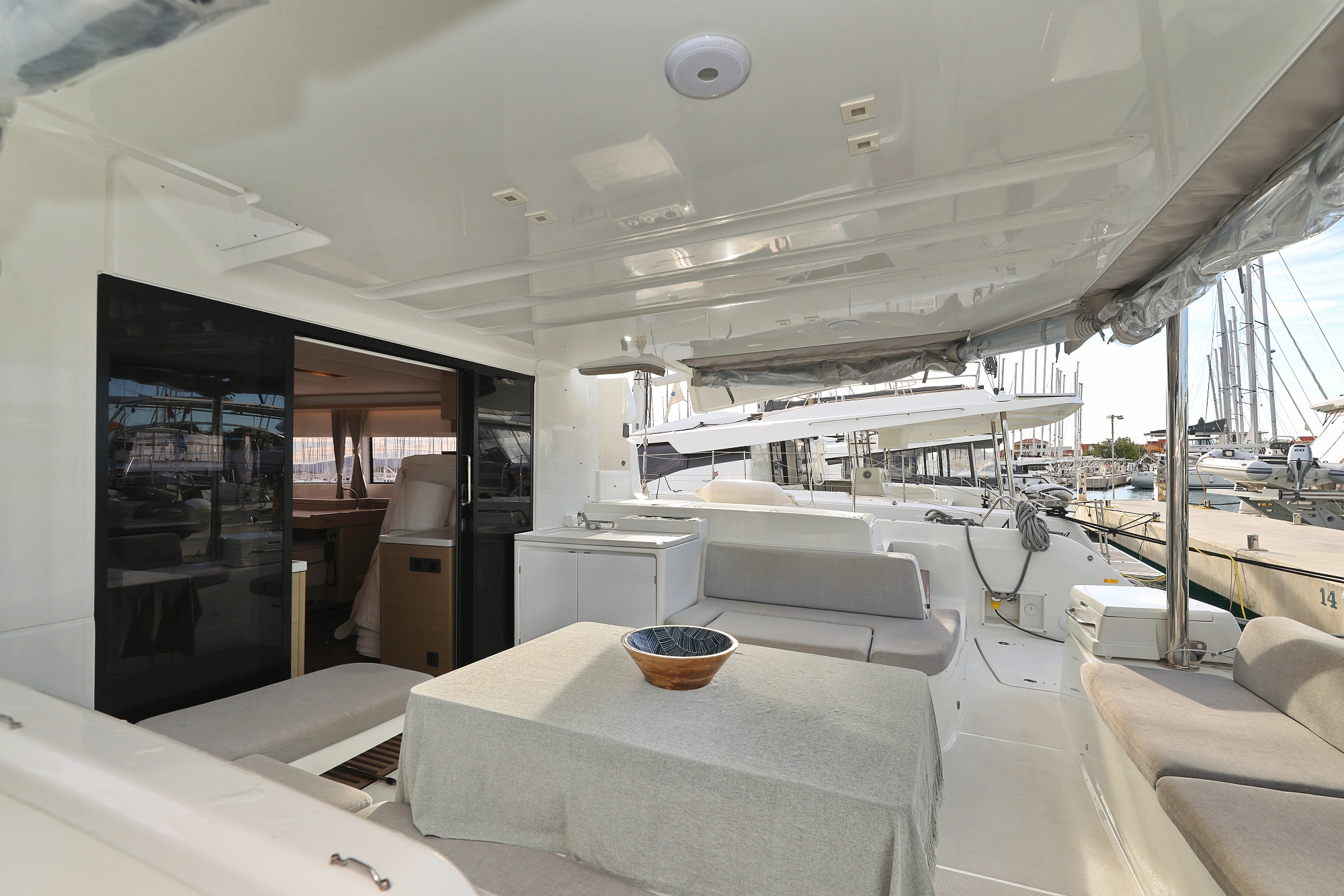 Lagoon 51 - 6 cabins/4heads — photo 42