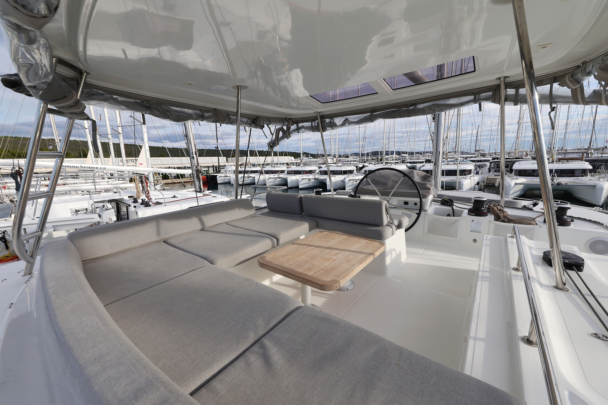Lagoon 51 - 6 cabins/4heads — photo 44