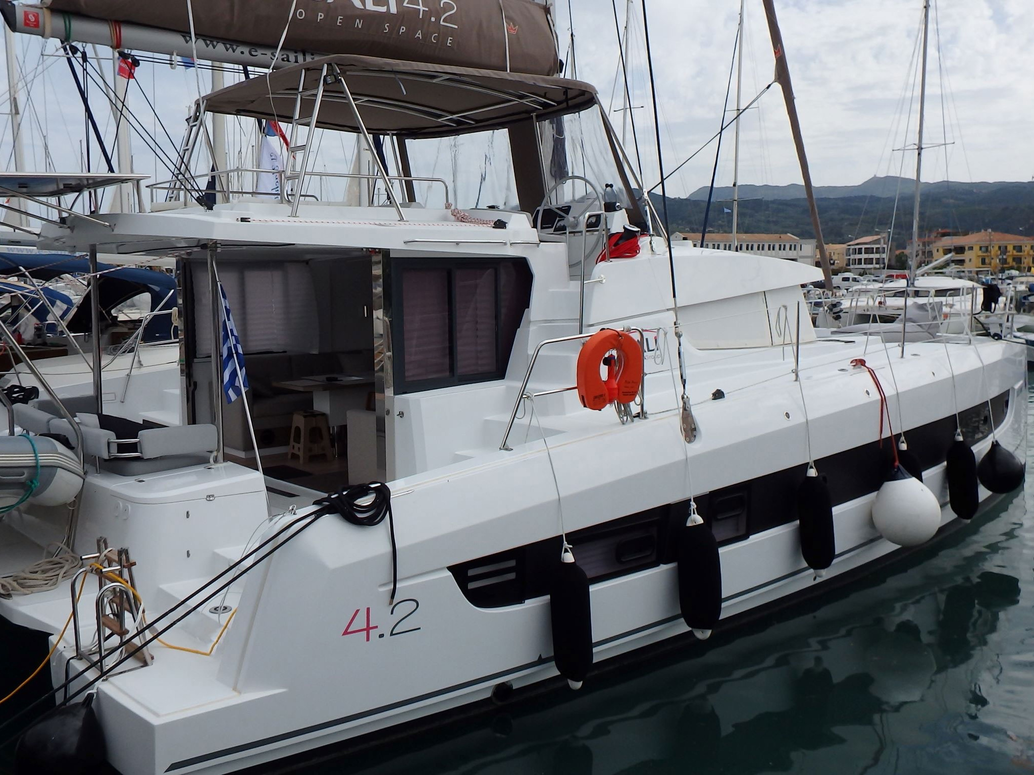 Bali 4.2 (4 cab.) — photo 1