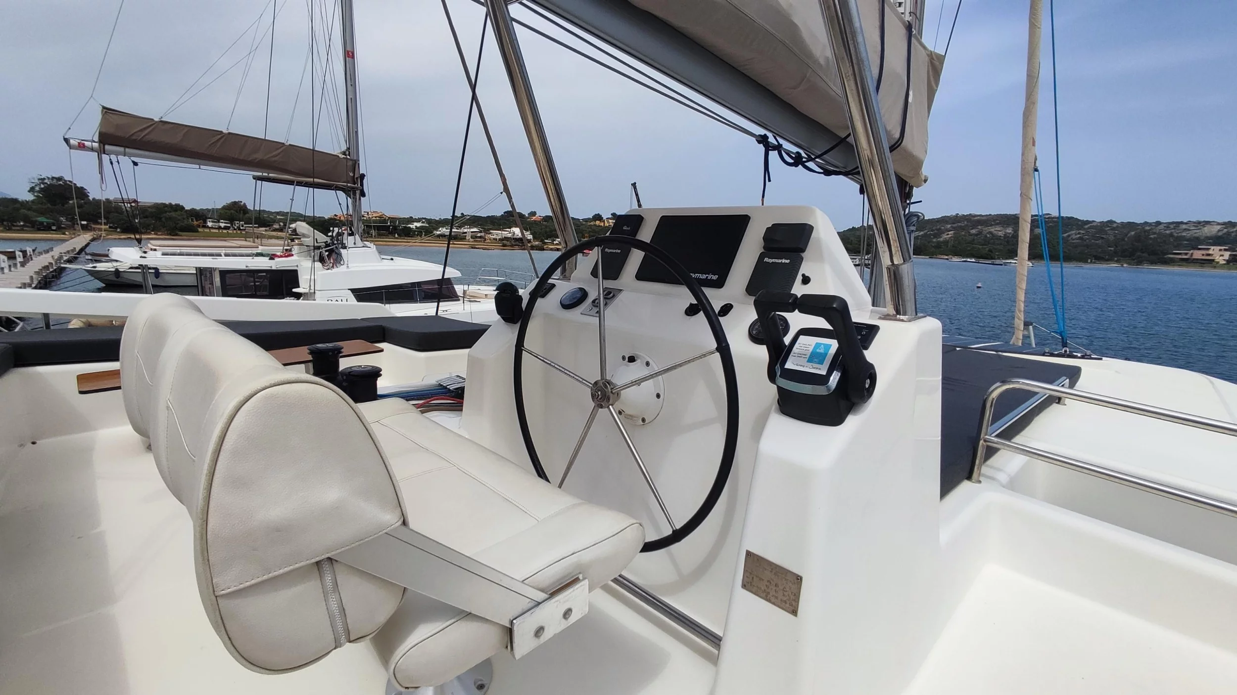 Dufour Catamaran 48 (Argo)  - 13