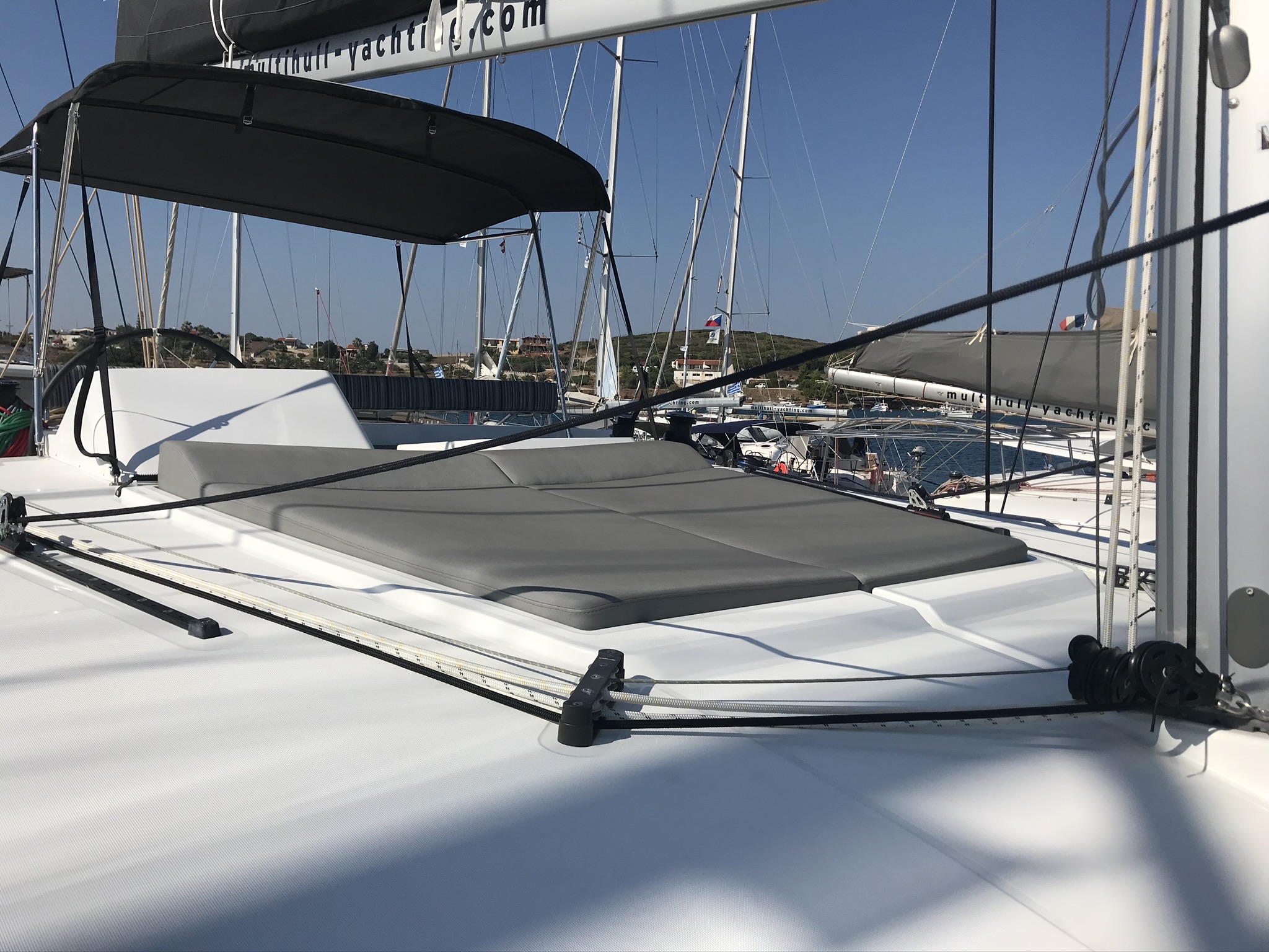 Lagoon 450F — photo 11