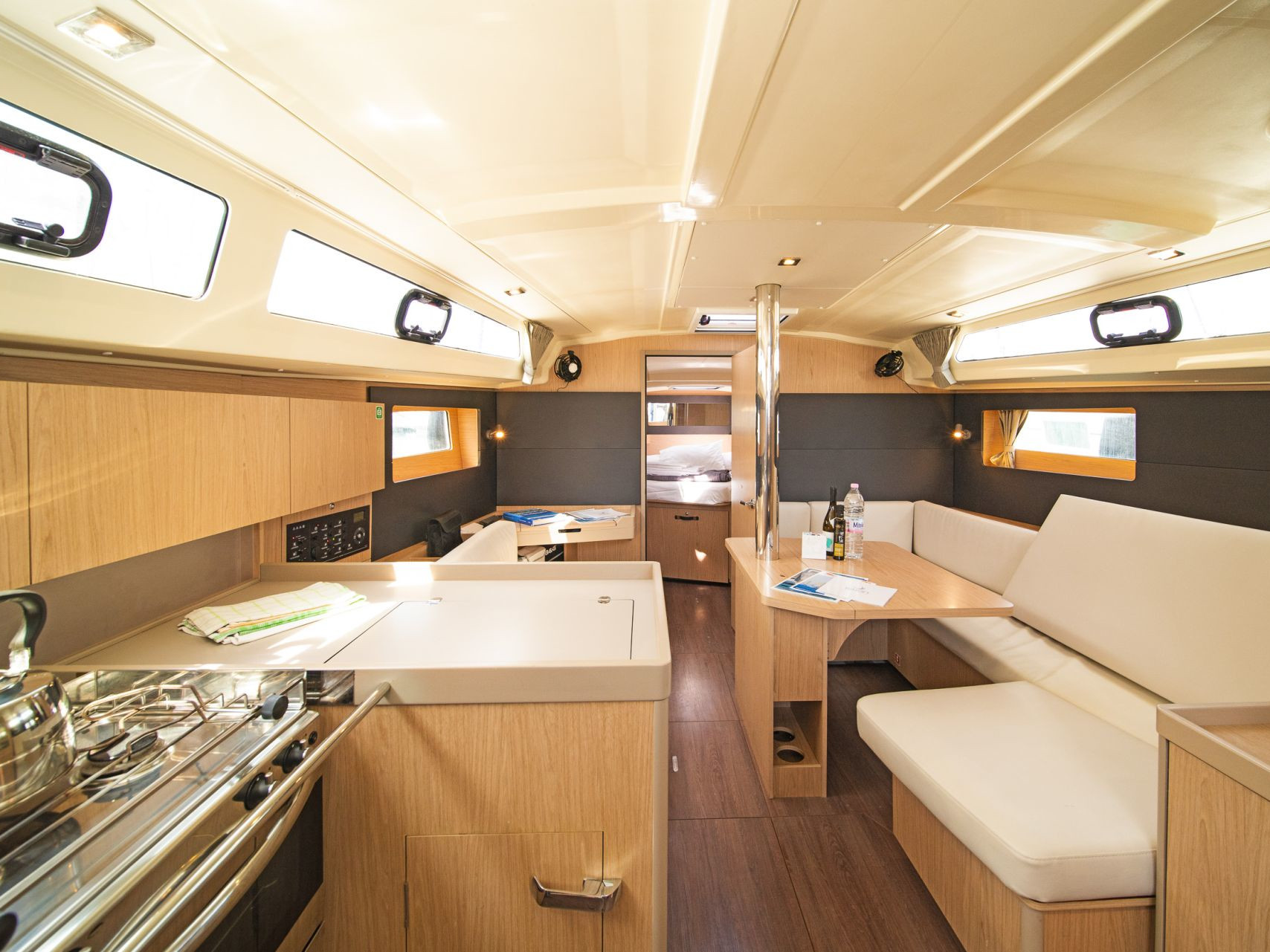 Oceanis 41.1 — photo 2