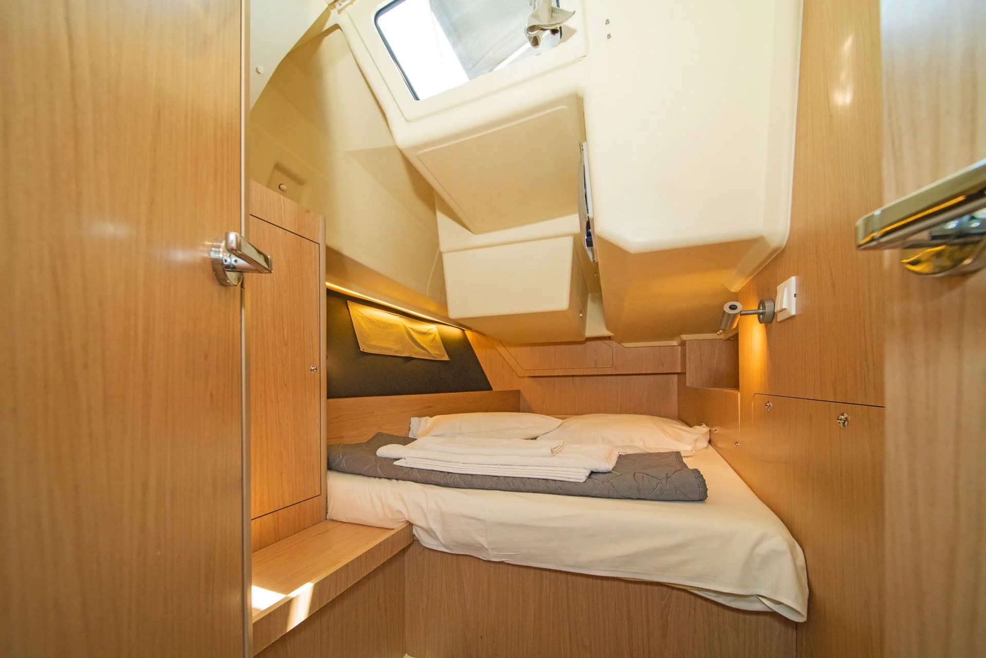 Oceanis 41.1 — photo 10