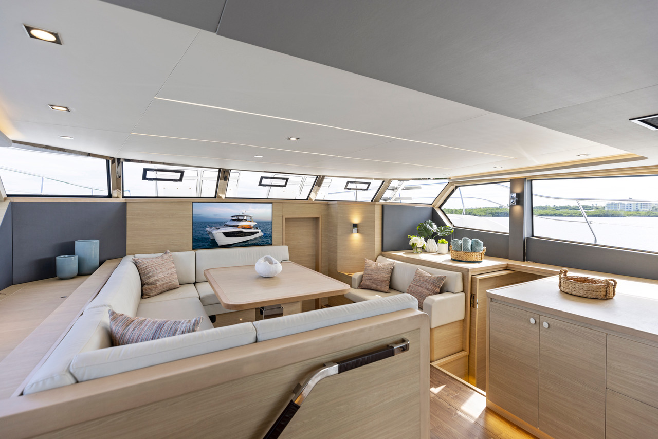 Aquila 50 Yacht — photo 4
