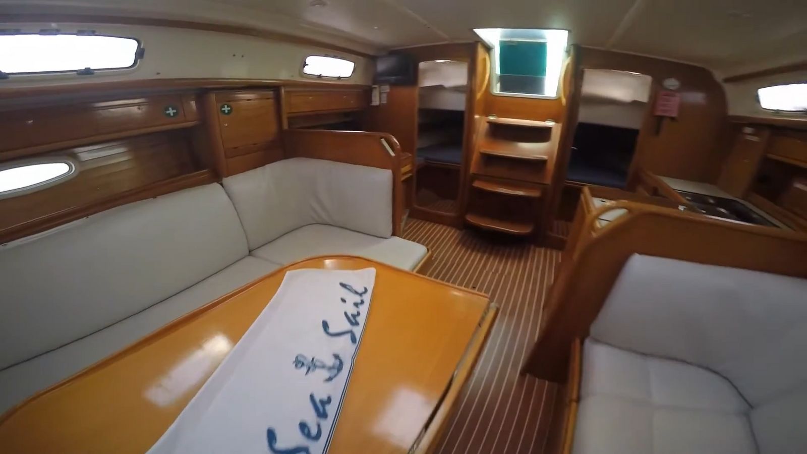 Bavaria 37 — photo 6