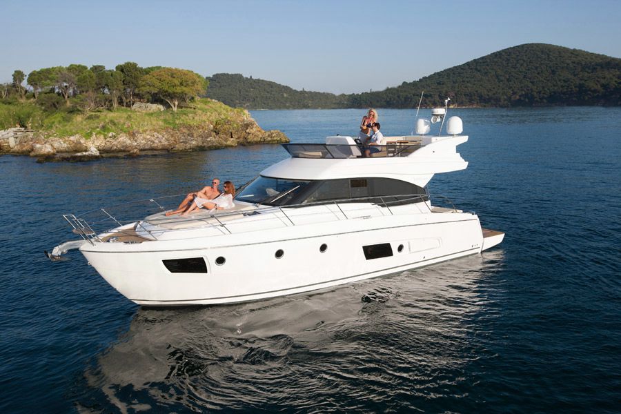 Bavaria Virtess 420 Fly — photo 17