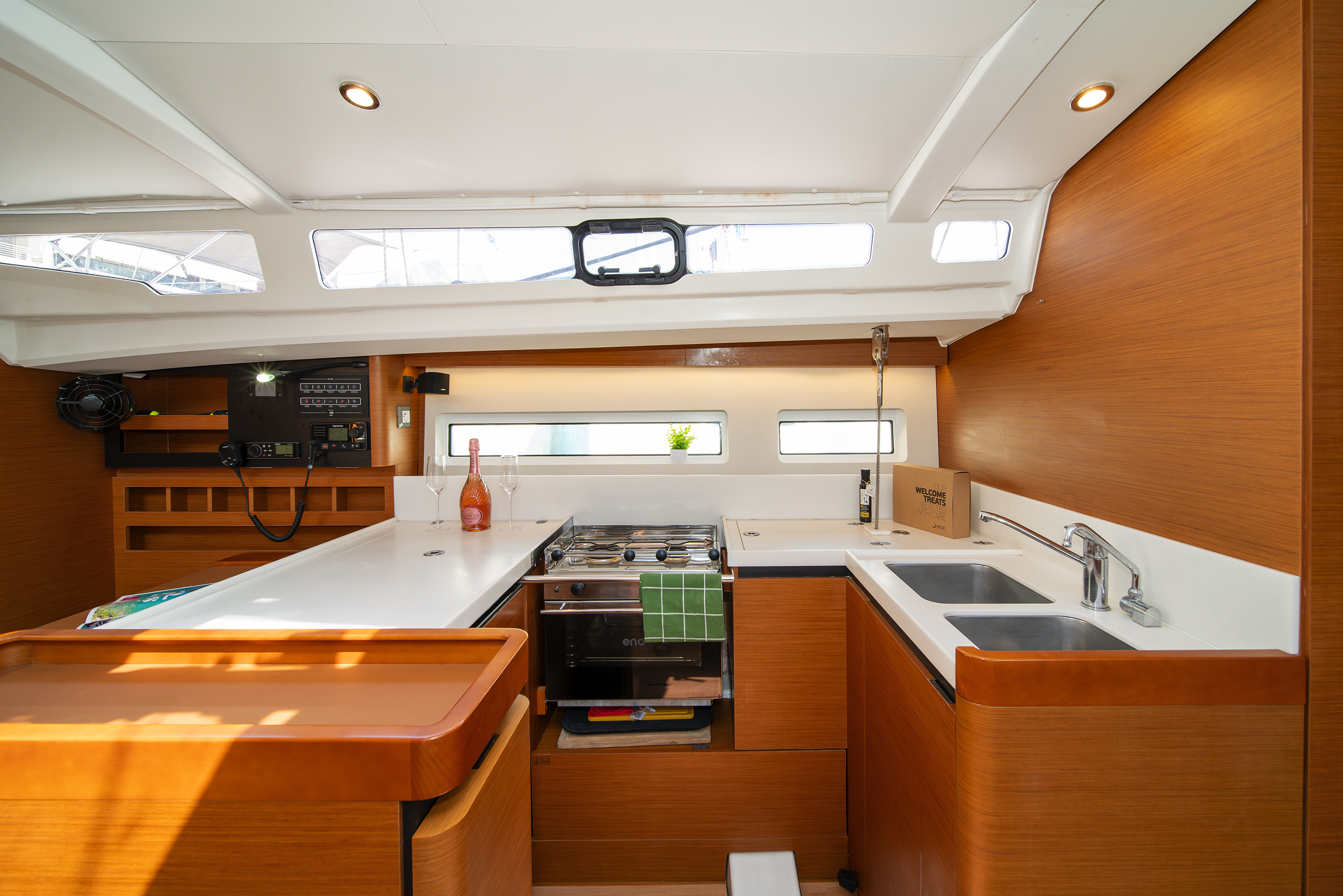 Sun Odyssey 440 — photo 22