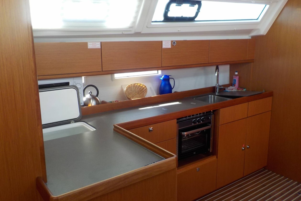 Bavaria Cruiser 46 — photo 13