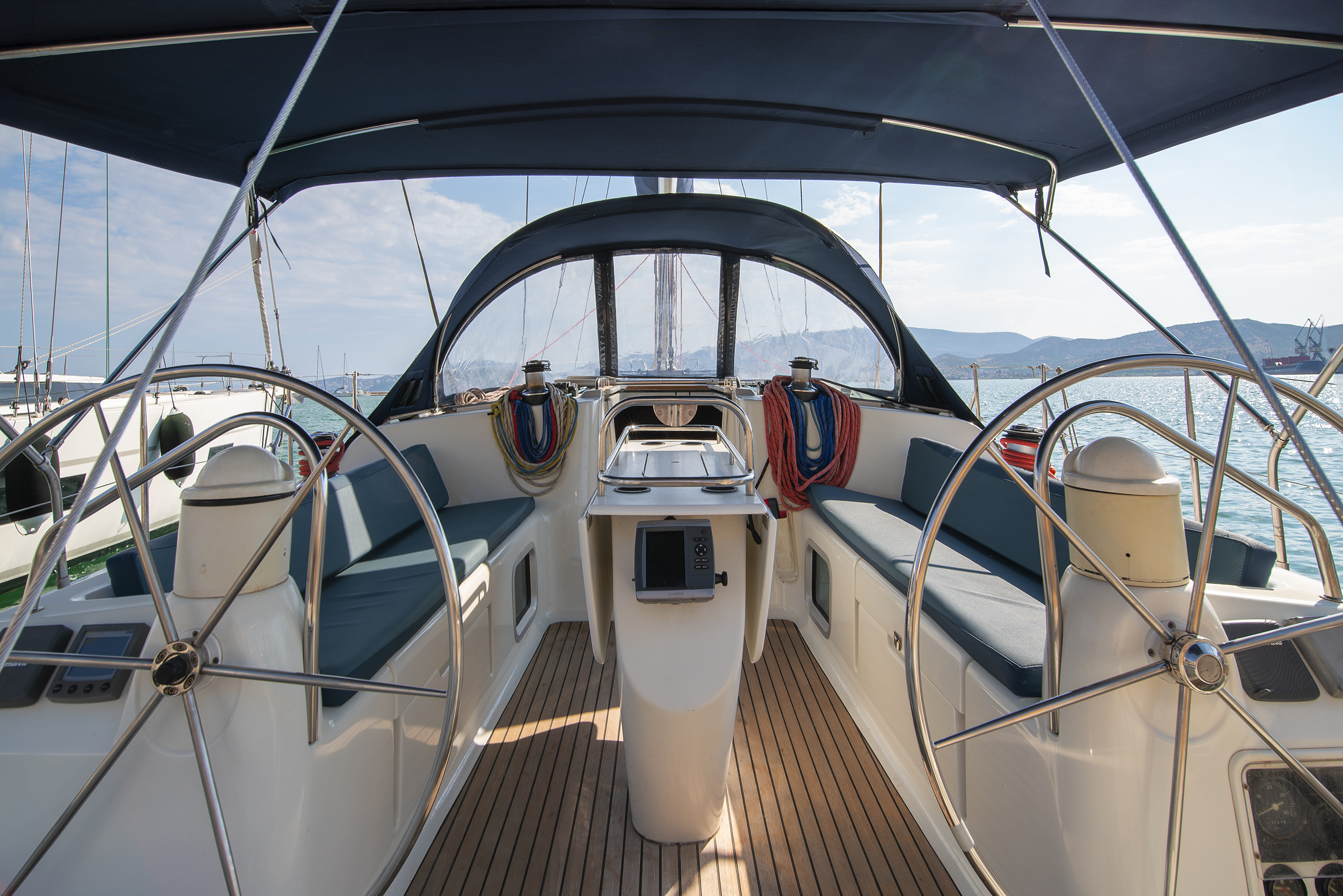Sun Odyssey 43 — photo 9