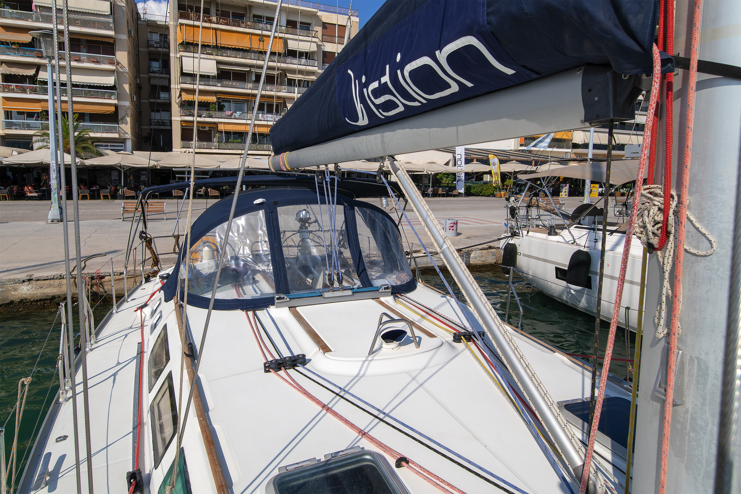 Sun Odyssey 43 — photo 2