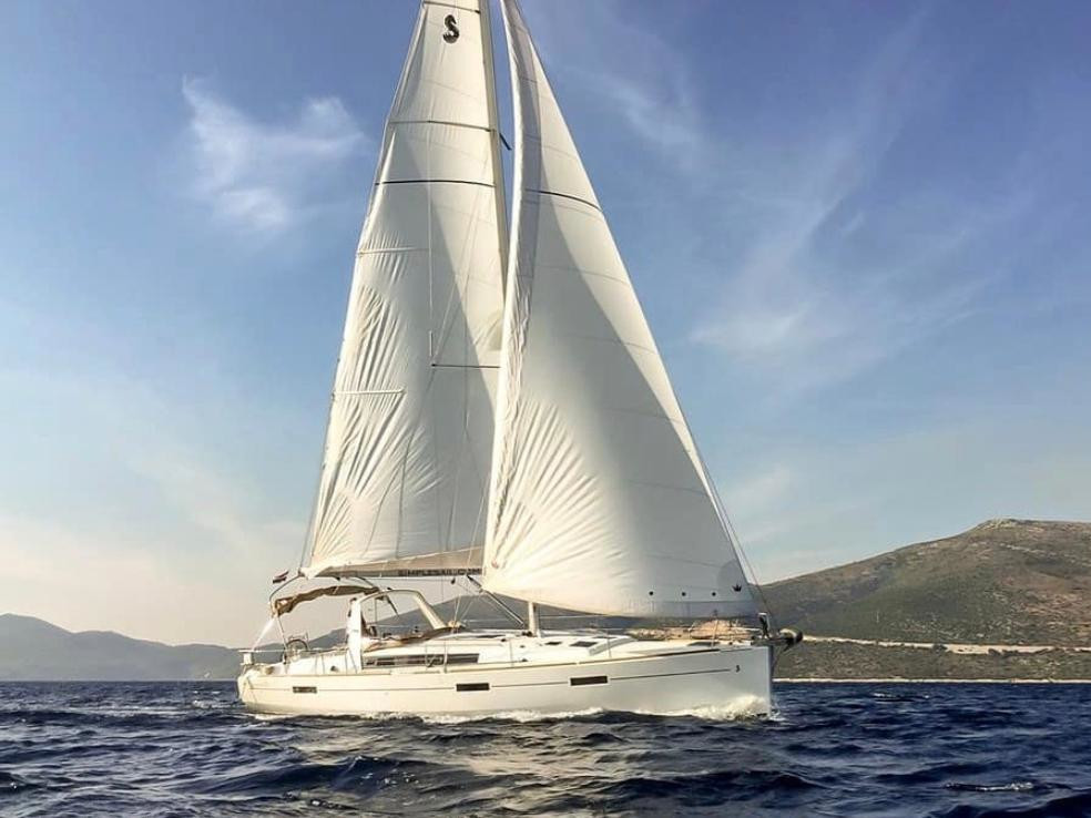Oceanis 45 — photo 1