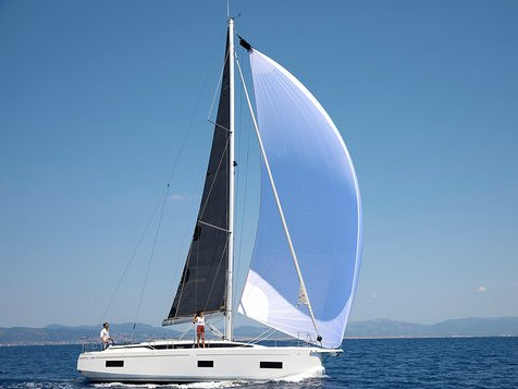 Bavaria C38 — photo 4