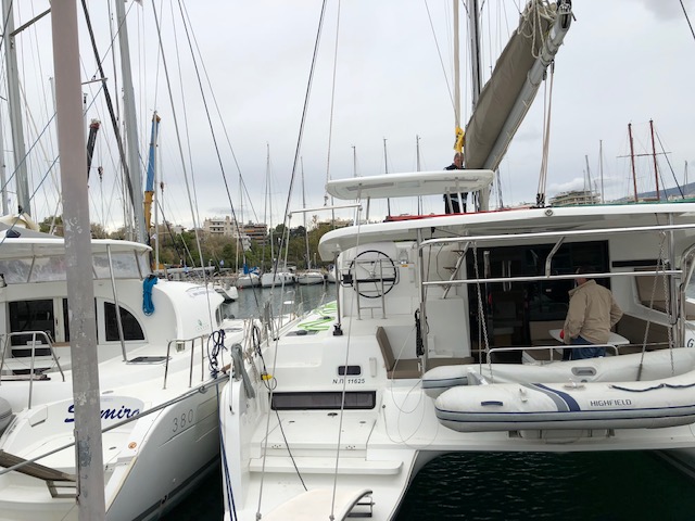 Lagoon 42 — photo 9