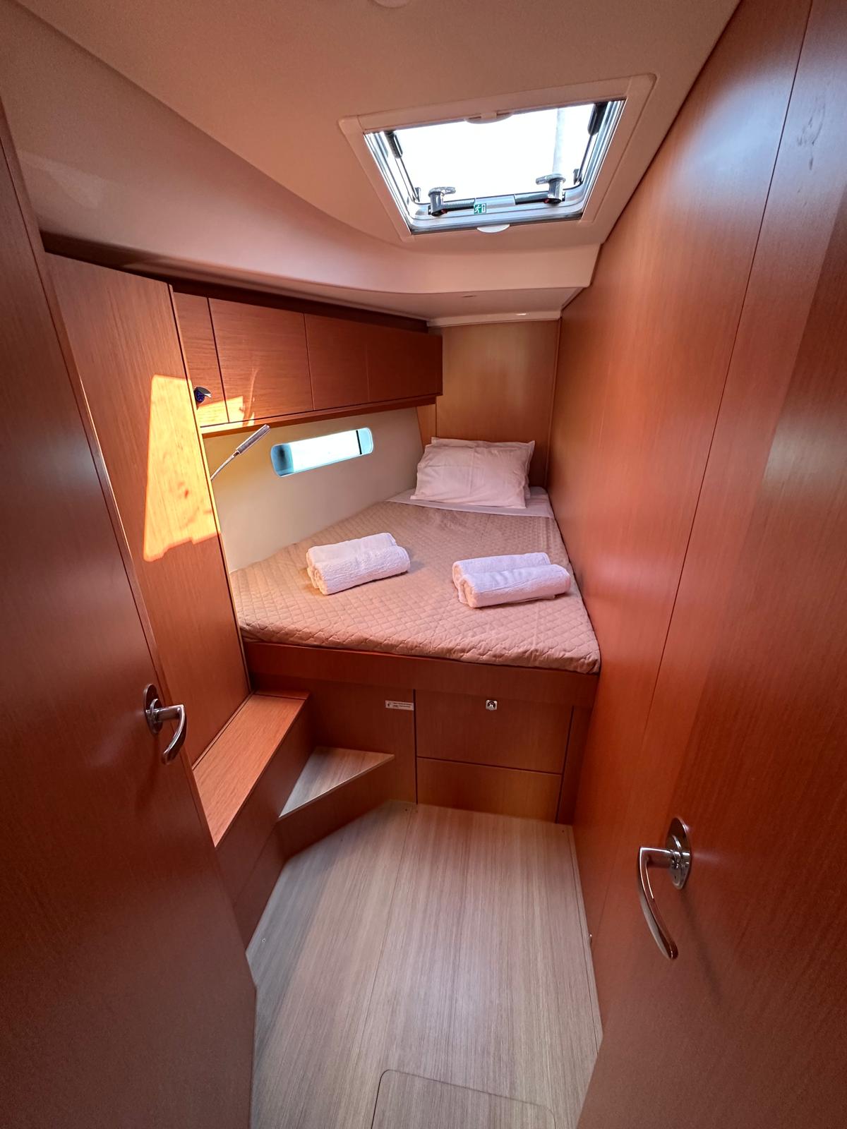 Bavaria C46 — photo 9