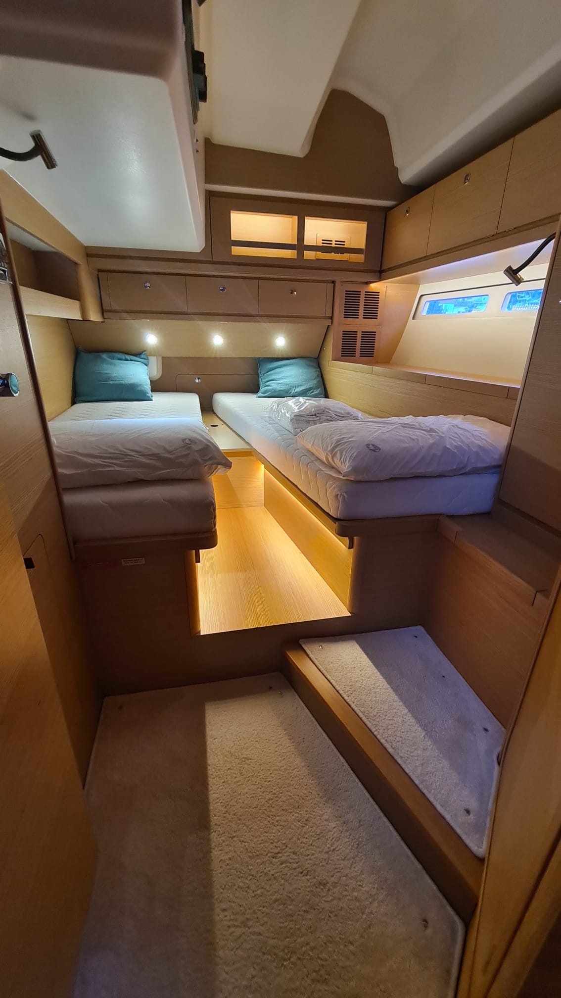 Dufour 56 Exclusive (Ac in all cabins+Wm+Gen+Bbq) — photo 9