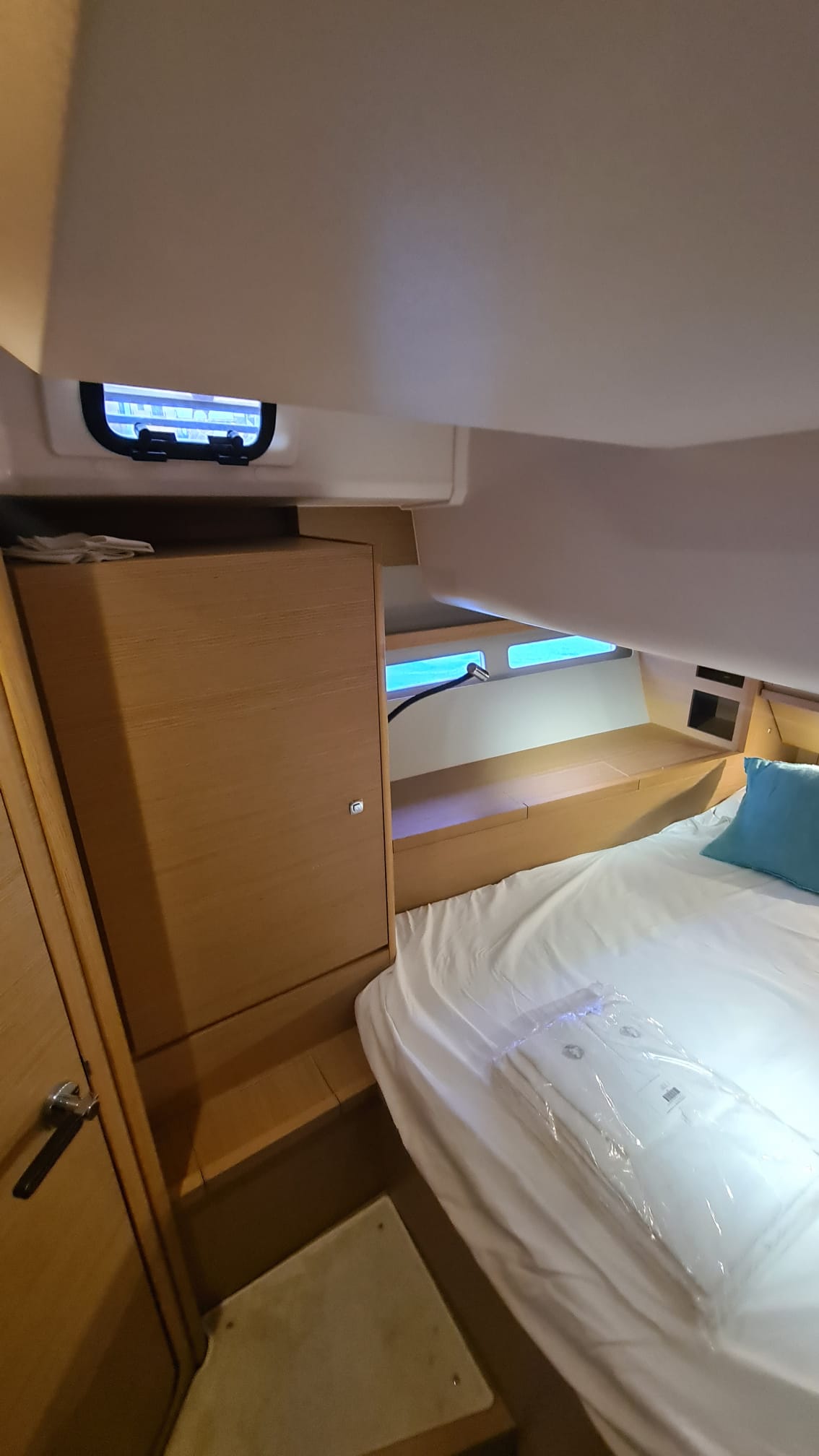 Dufour 56 Exclusive (Ac in all cabins+Wm+Gen+Bbq) — photo 5