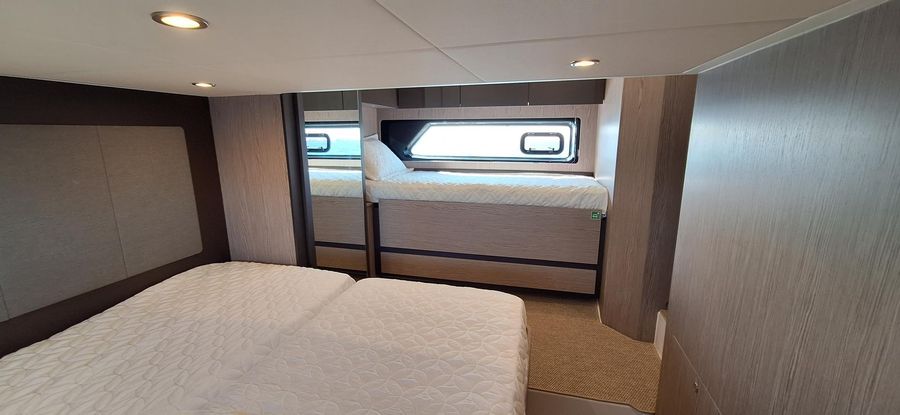 Azimut Atlantis 45 — photo 31
