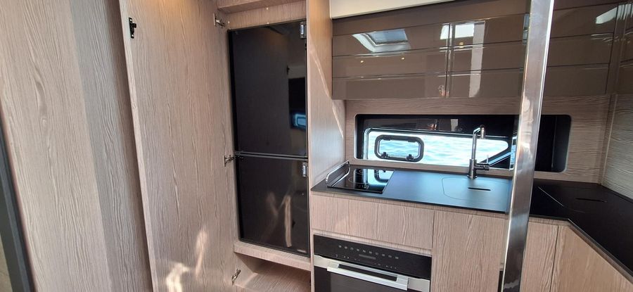 Azimut Atlantis 45 — photo 30