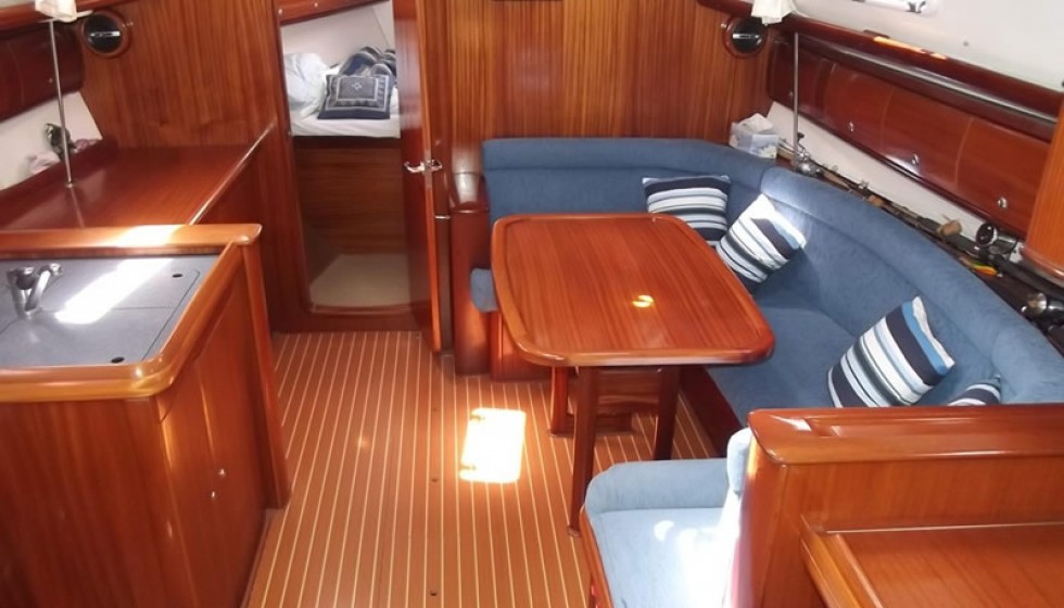 Bavaria 38[G] — photo 10