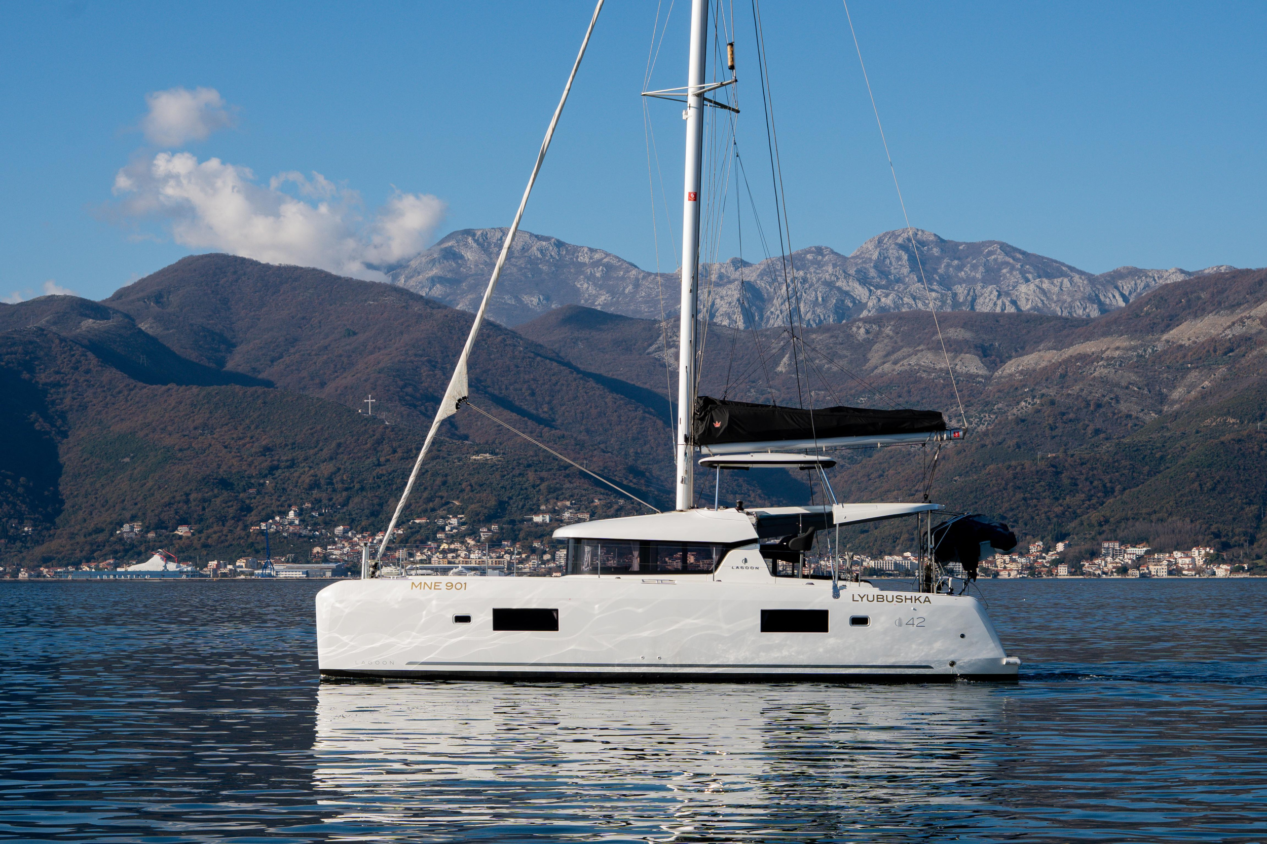 Lagoon 42 — photo 15