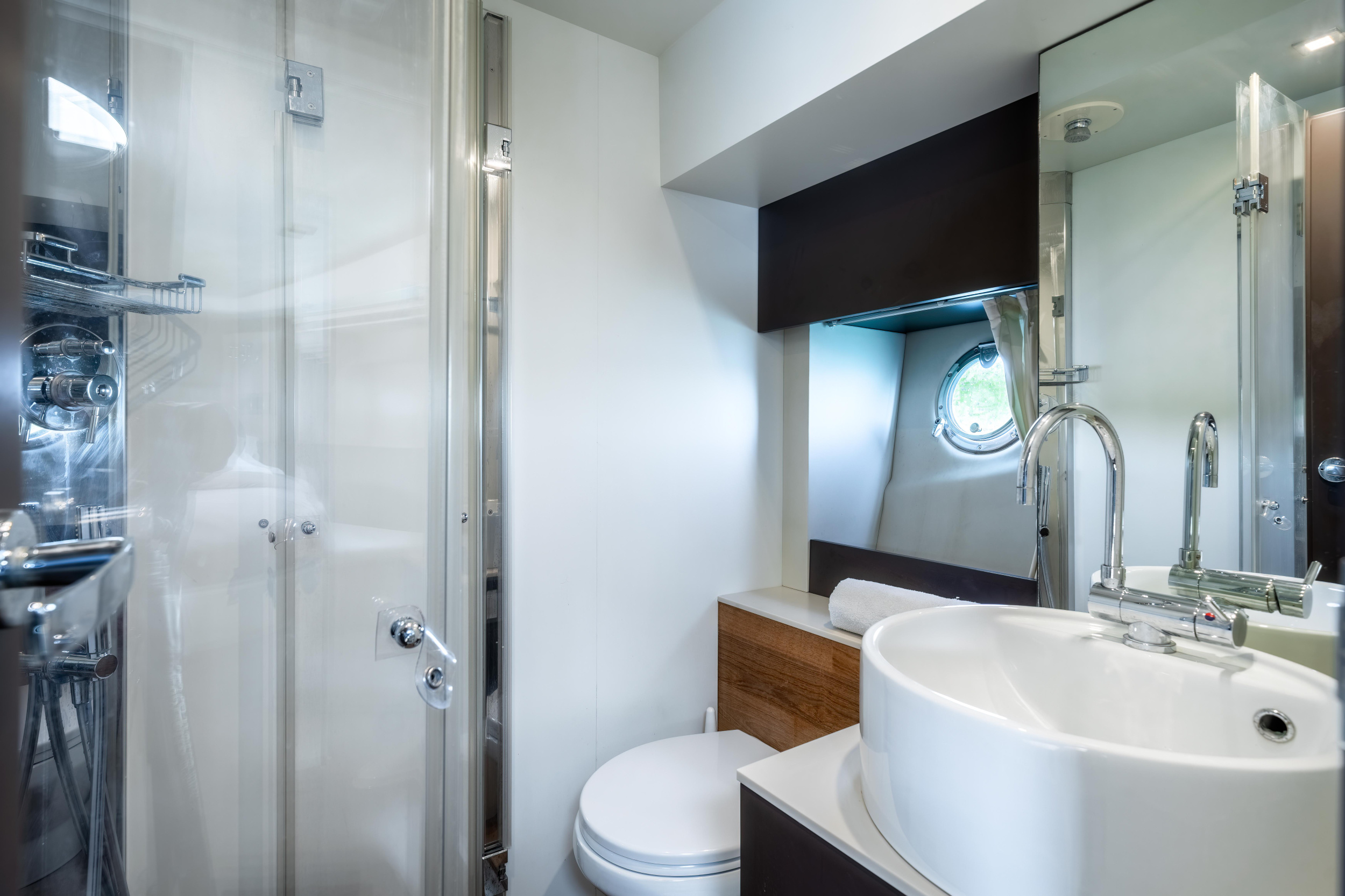 Cranchi M44 HT — photo 11