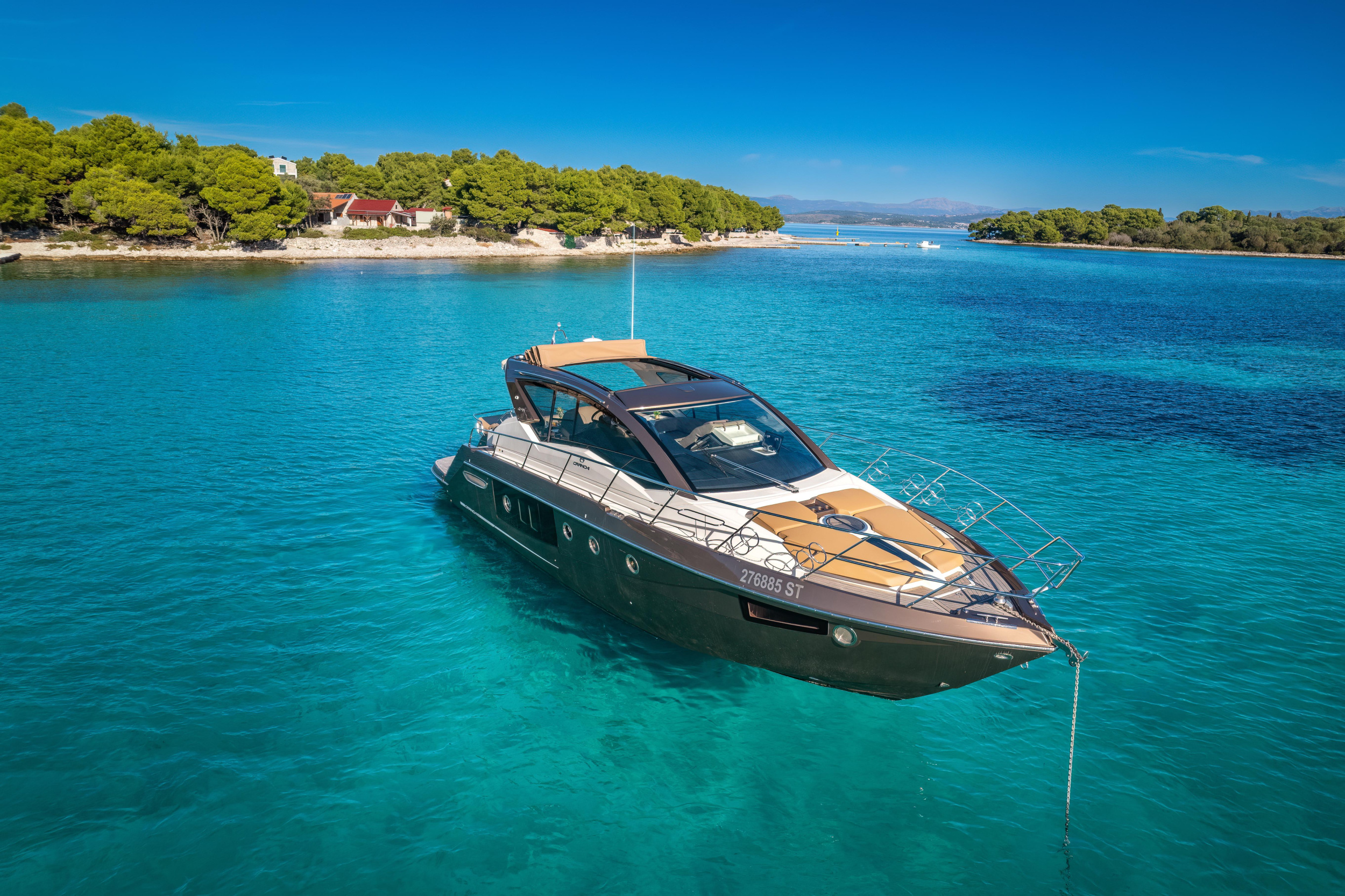 Cranchi M44 HT — photo 25
