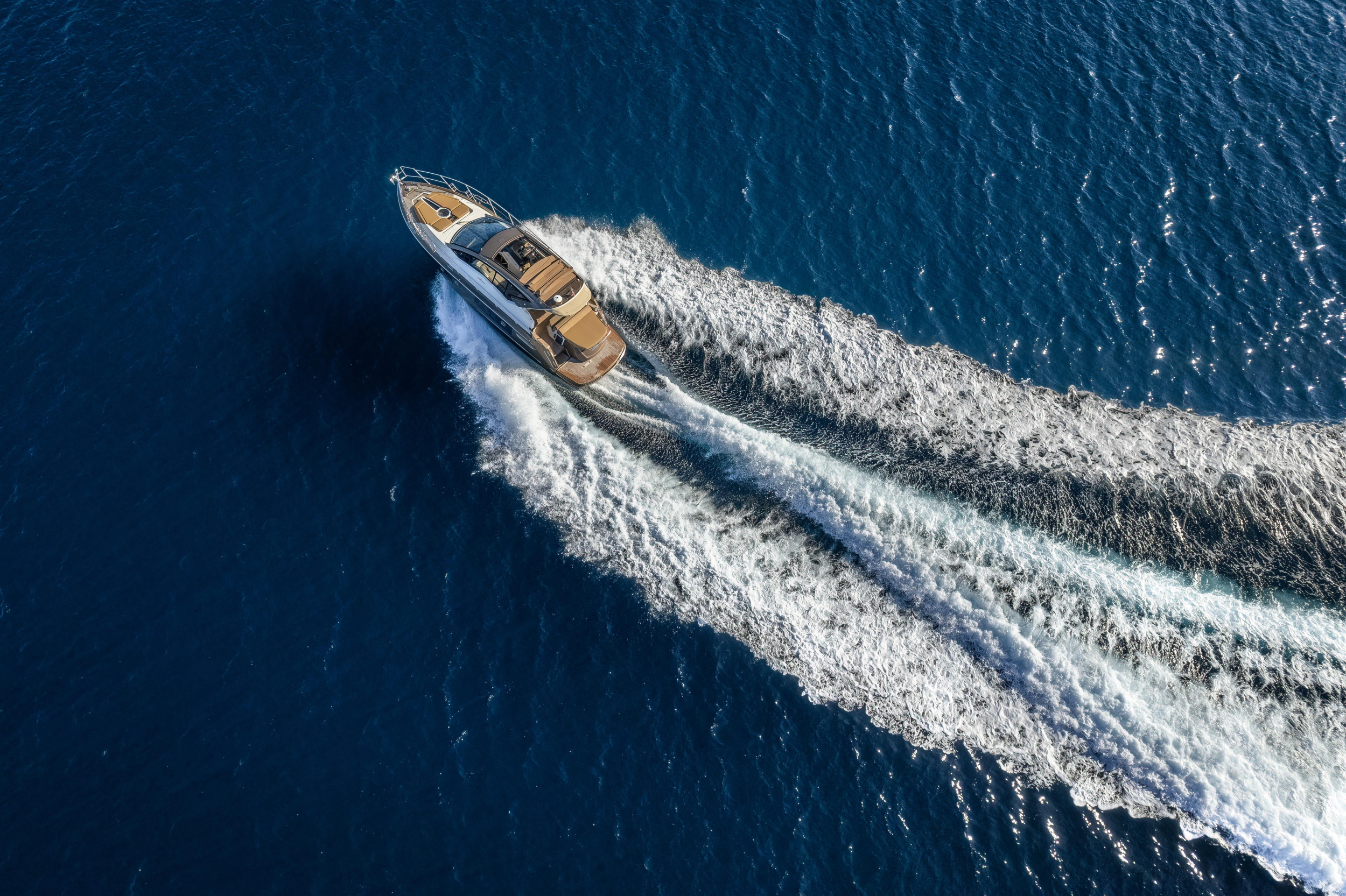 Cranchi M44 HT — photo 45
