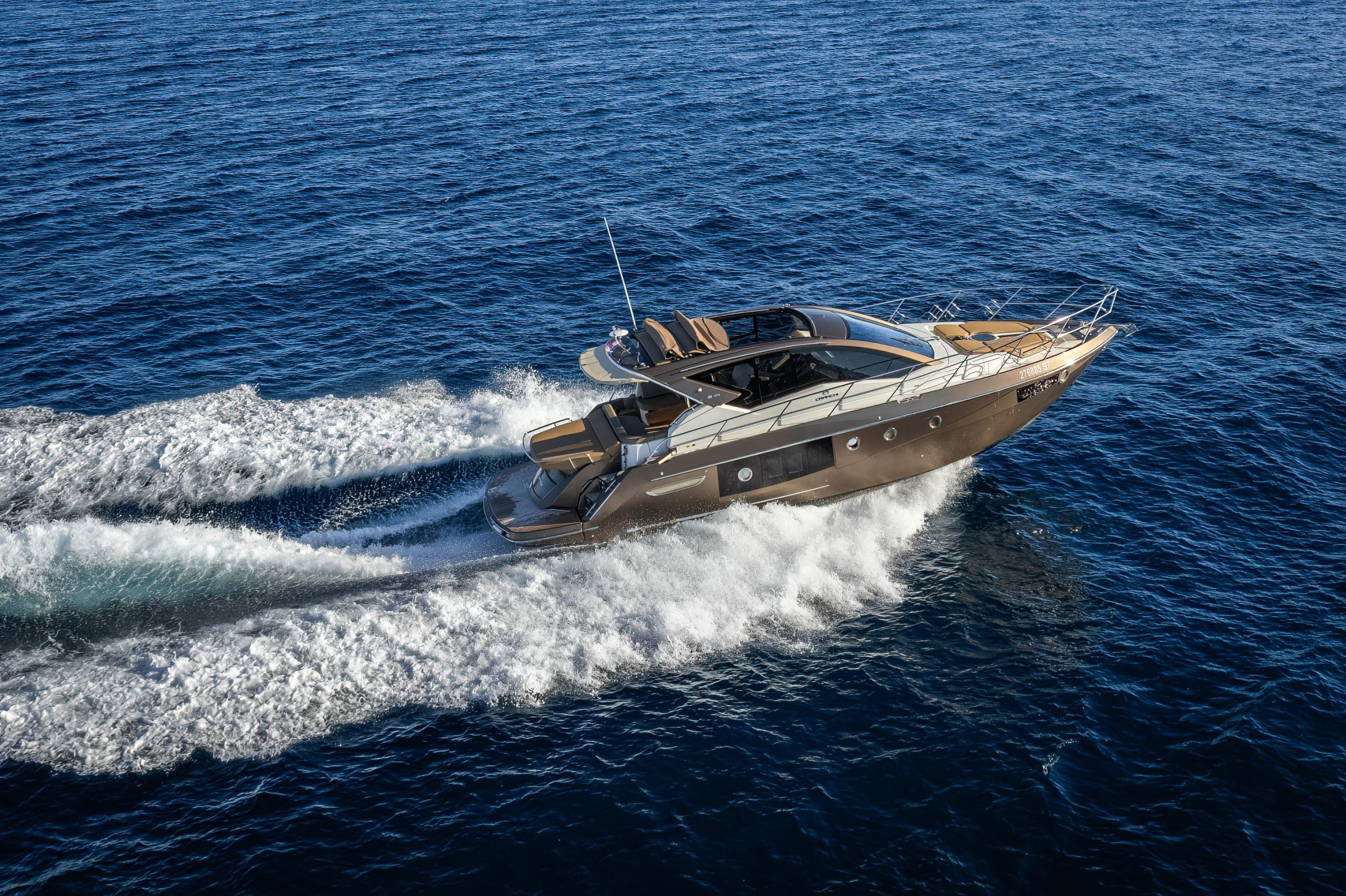Cranchi M44 HT — photo 22