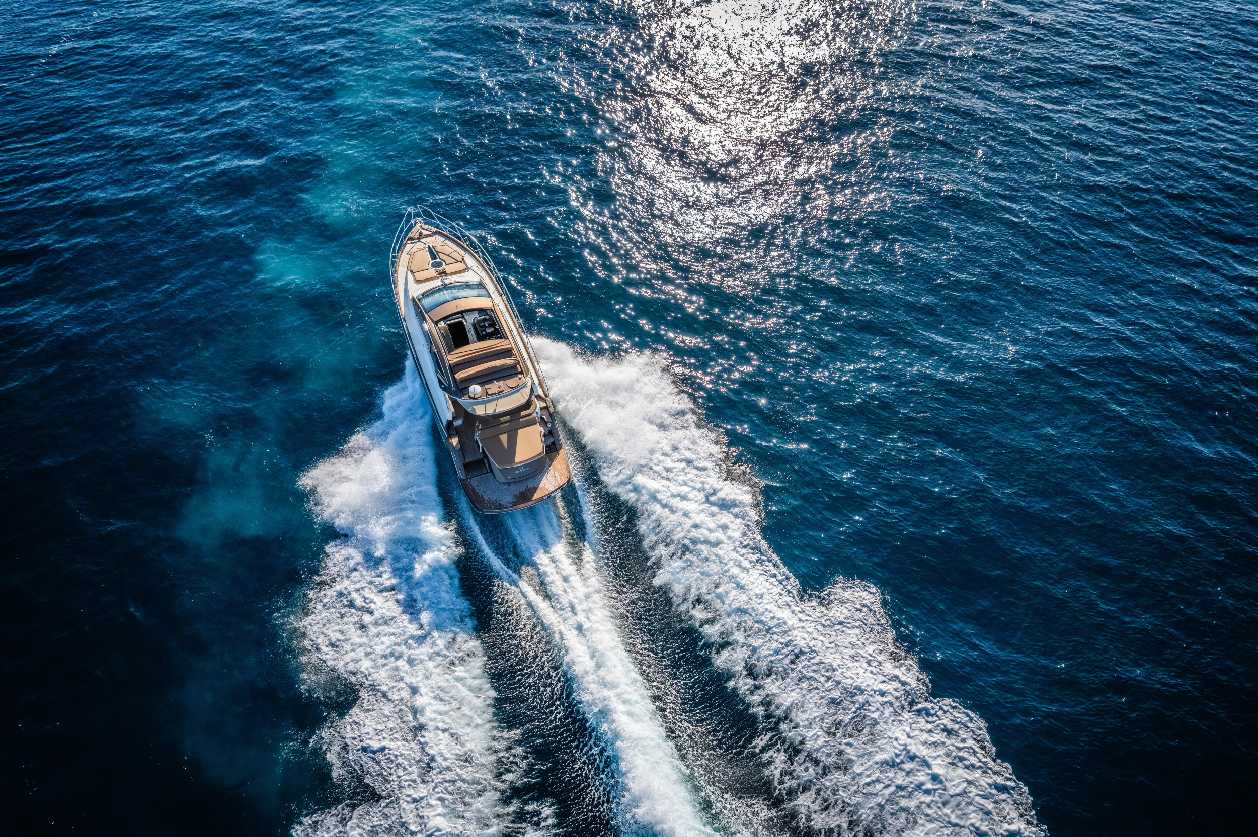 Cranchi M44 HT — photo 28