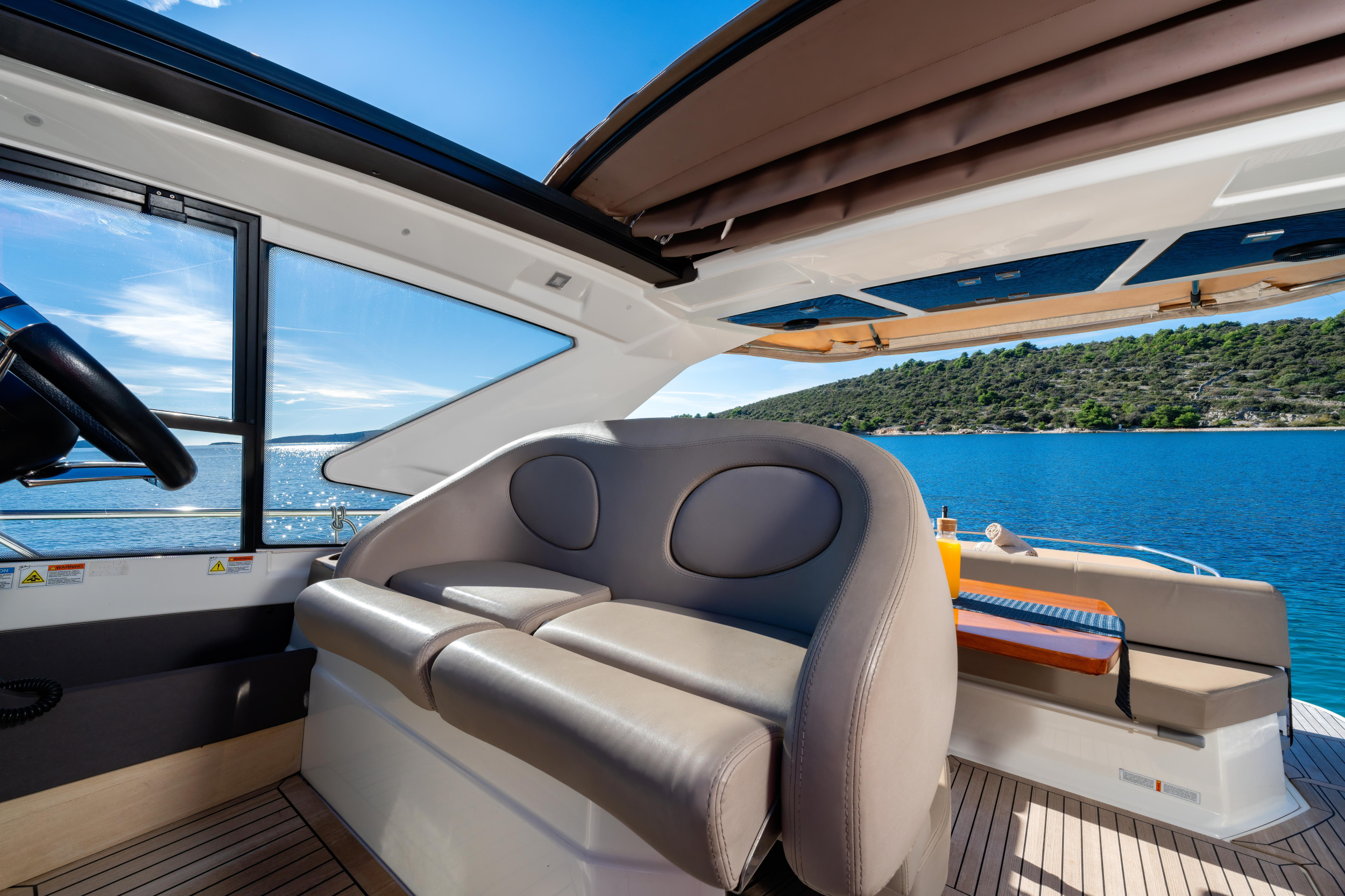 Cranchi M44 HT — photo 41