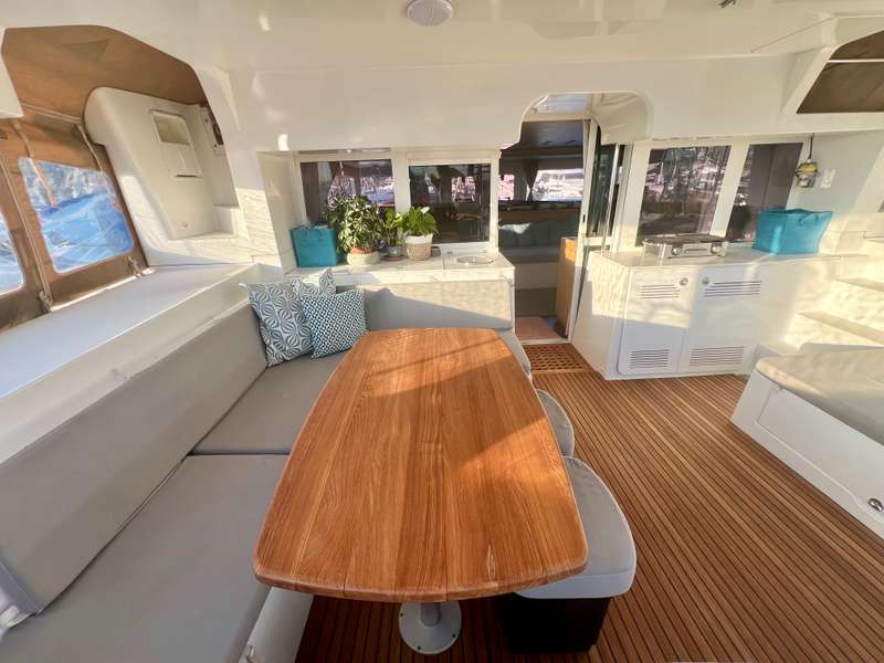 Lagoon 450 Fly — photo 10