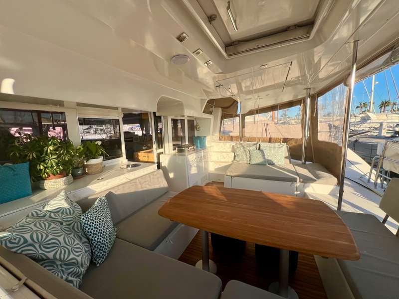 Lagoon 450 Fly — photo 28
