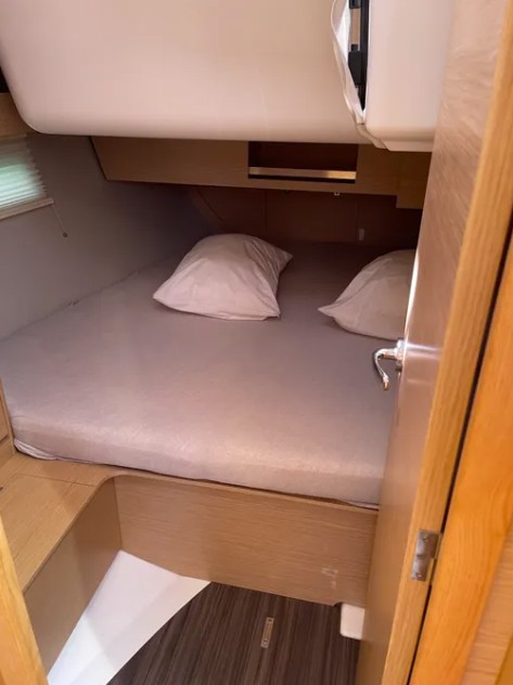 Dufour 390 Grand Large — photo 9