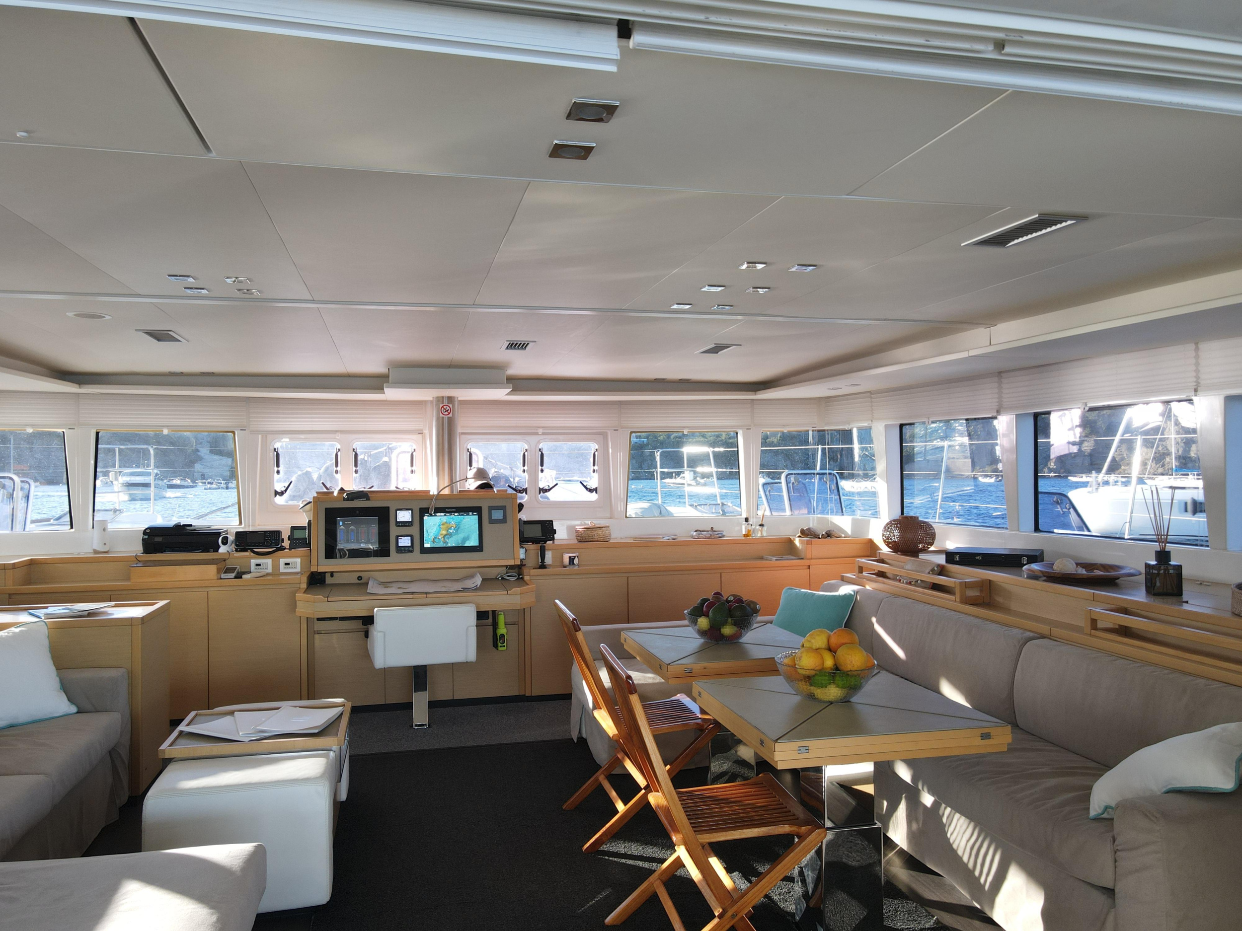 Lagoon 620 — photo 14