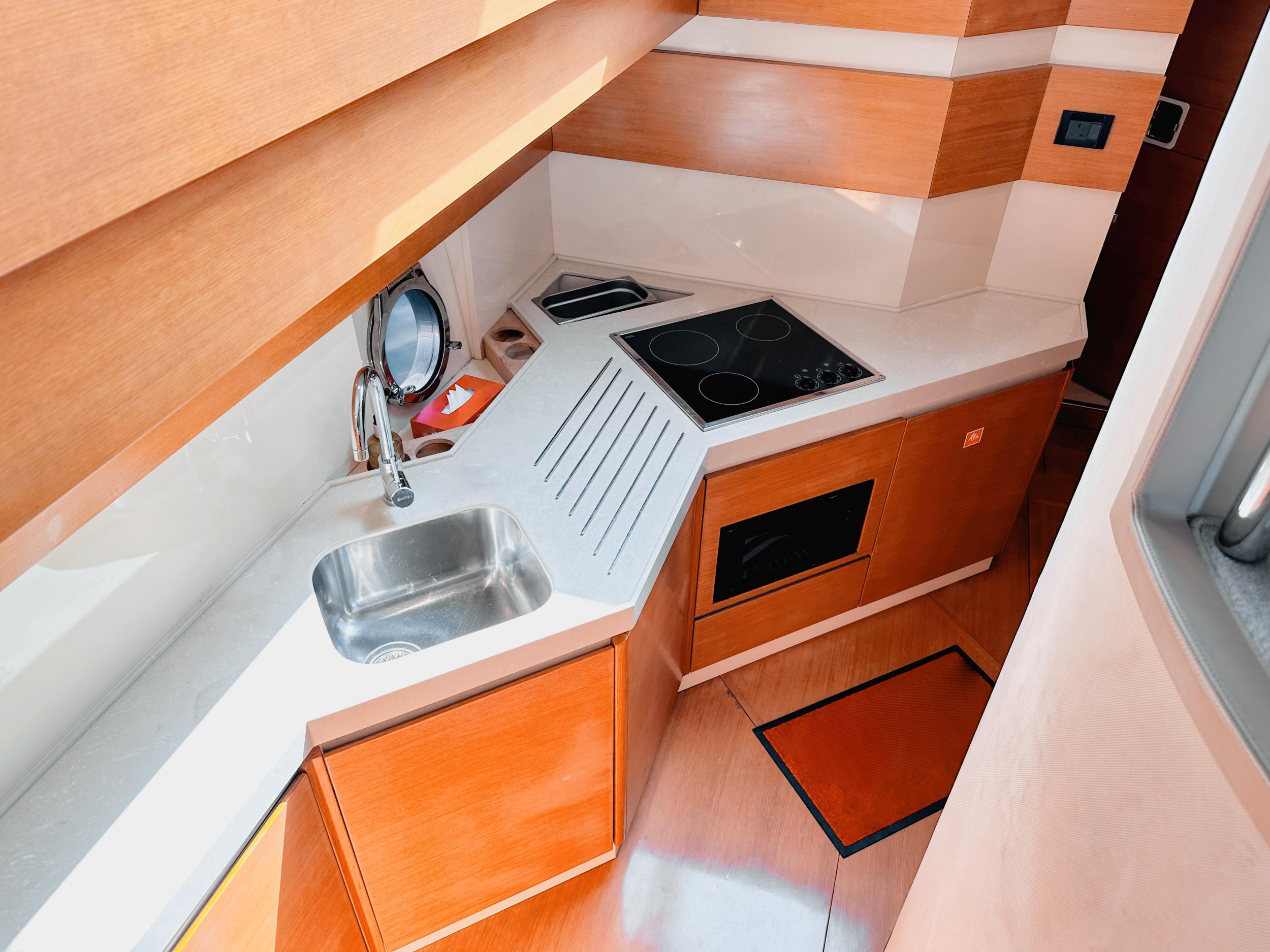 Azimut 50 X33 — photo 11