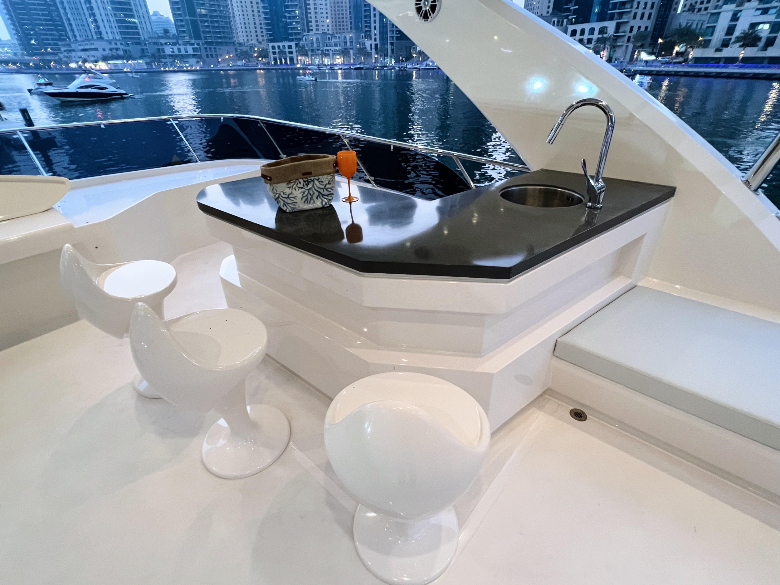 Luxury Motor Yacht X32 — photo 13