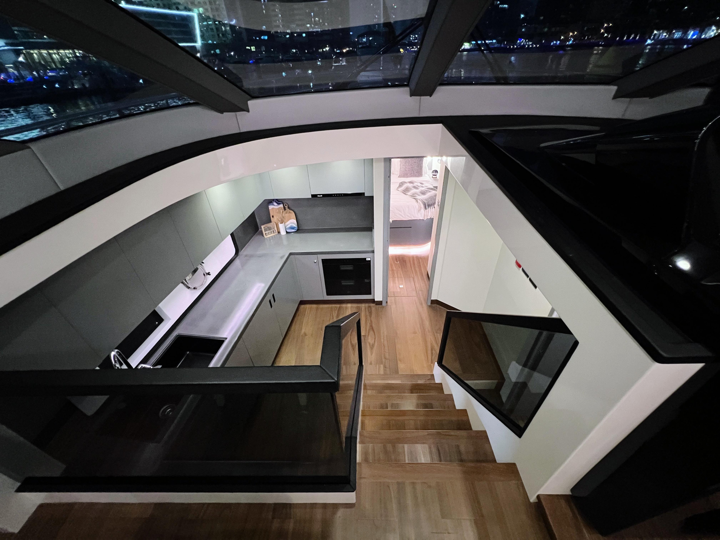 Luxury Motor Yacht X32 — photo 16
