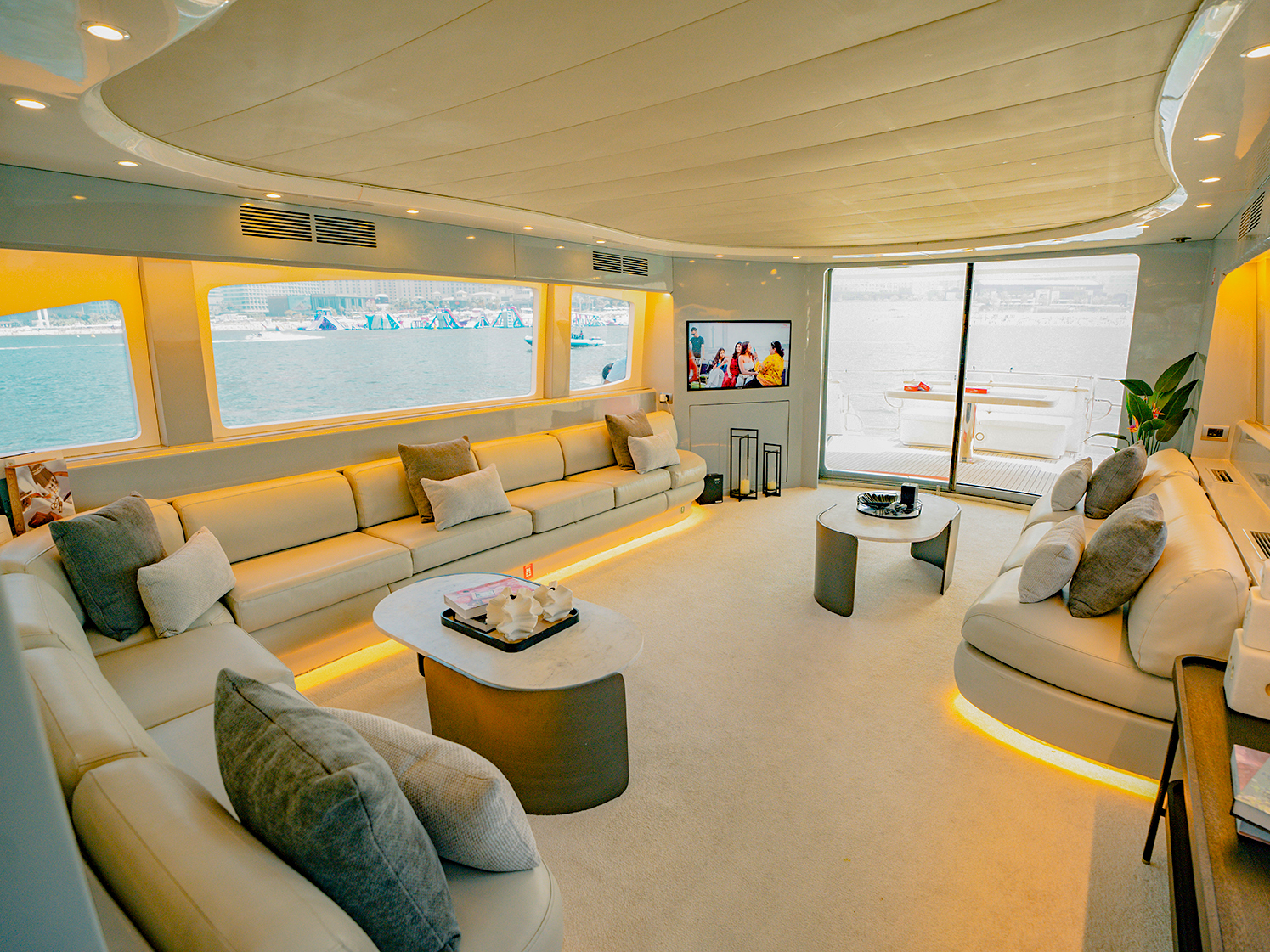 Luxury Motor Yacht X12 — photo 3