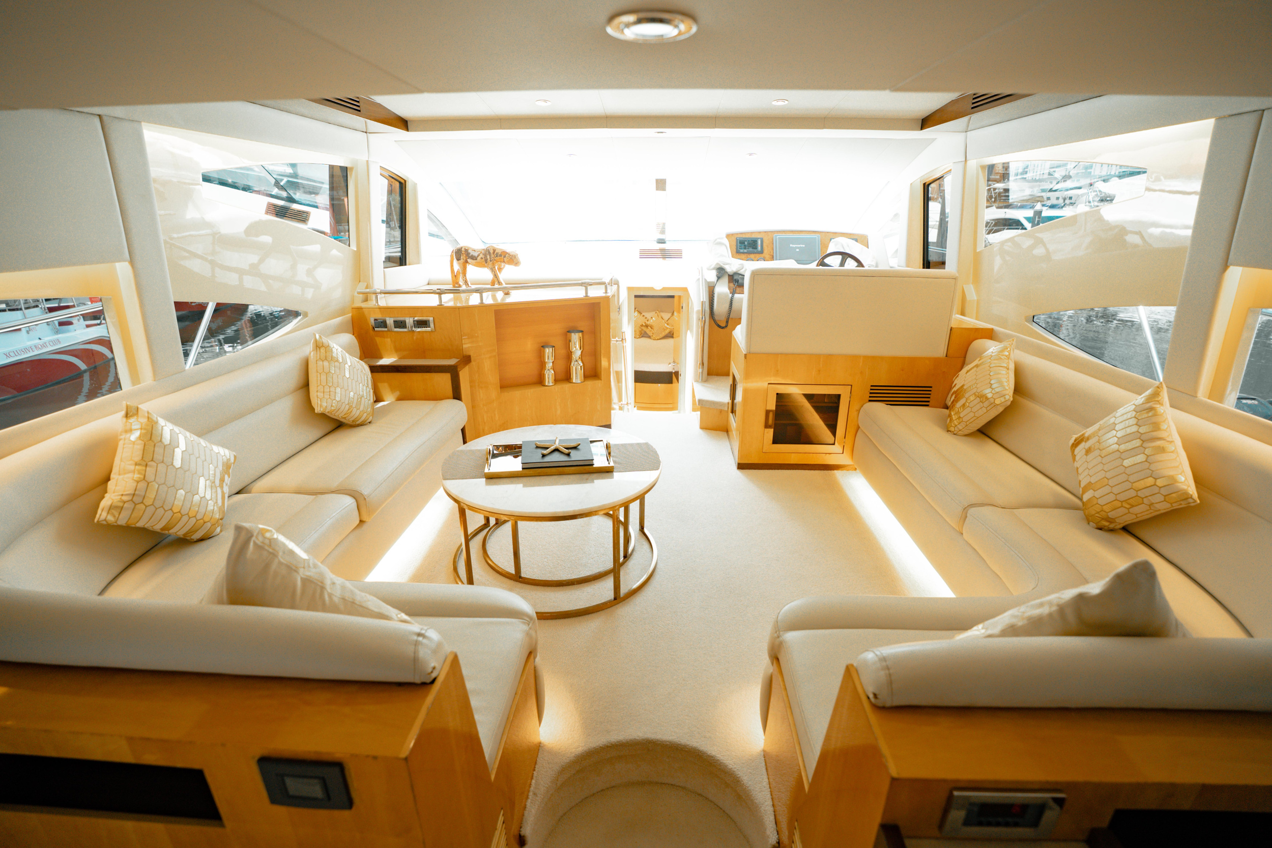 Luxury Motor Yacht X3 — photo 8