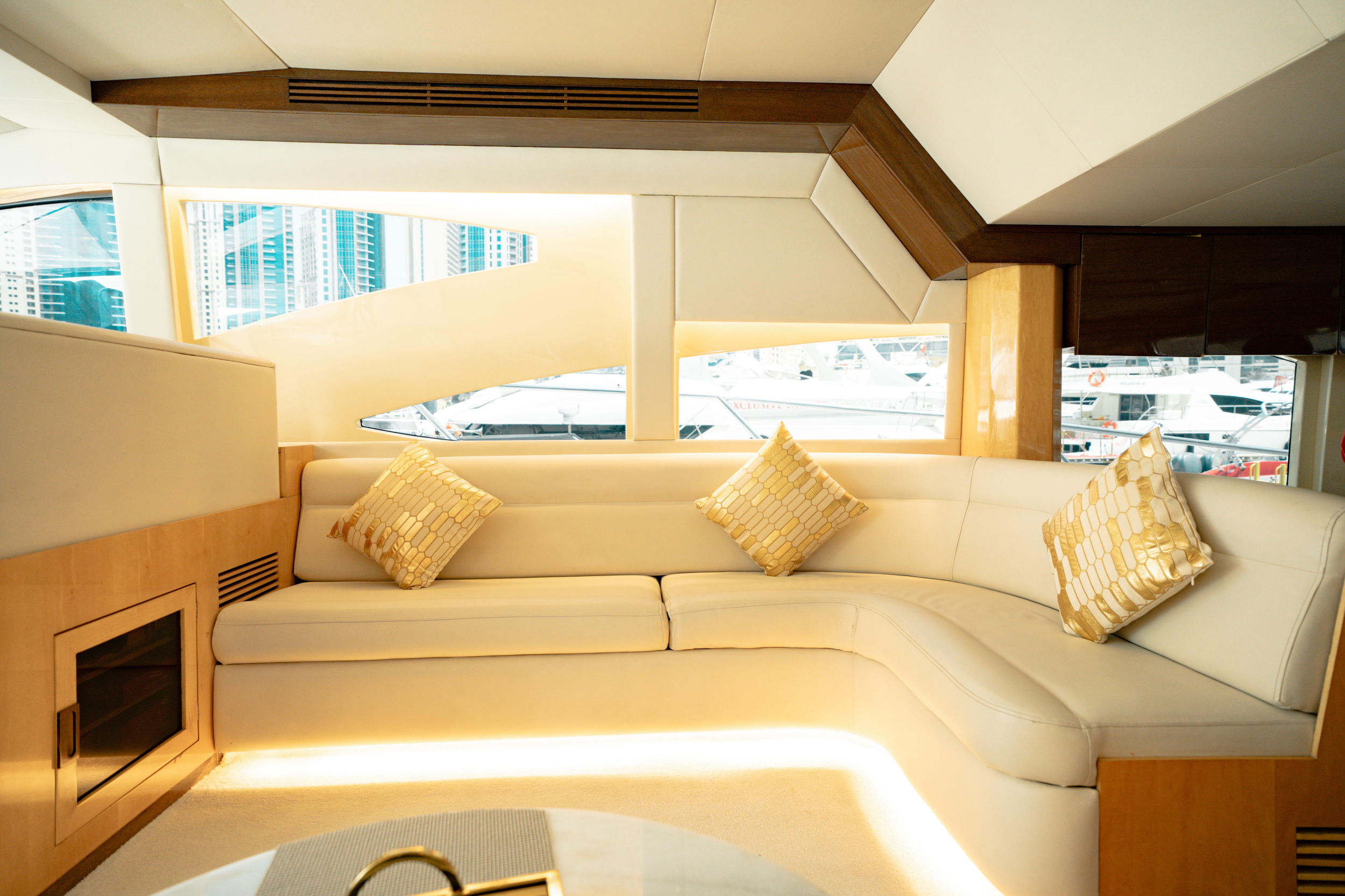 Luxury Motor Yacht X3 — photo 6