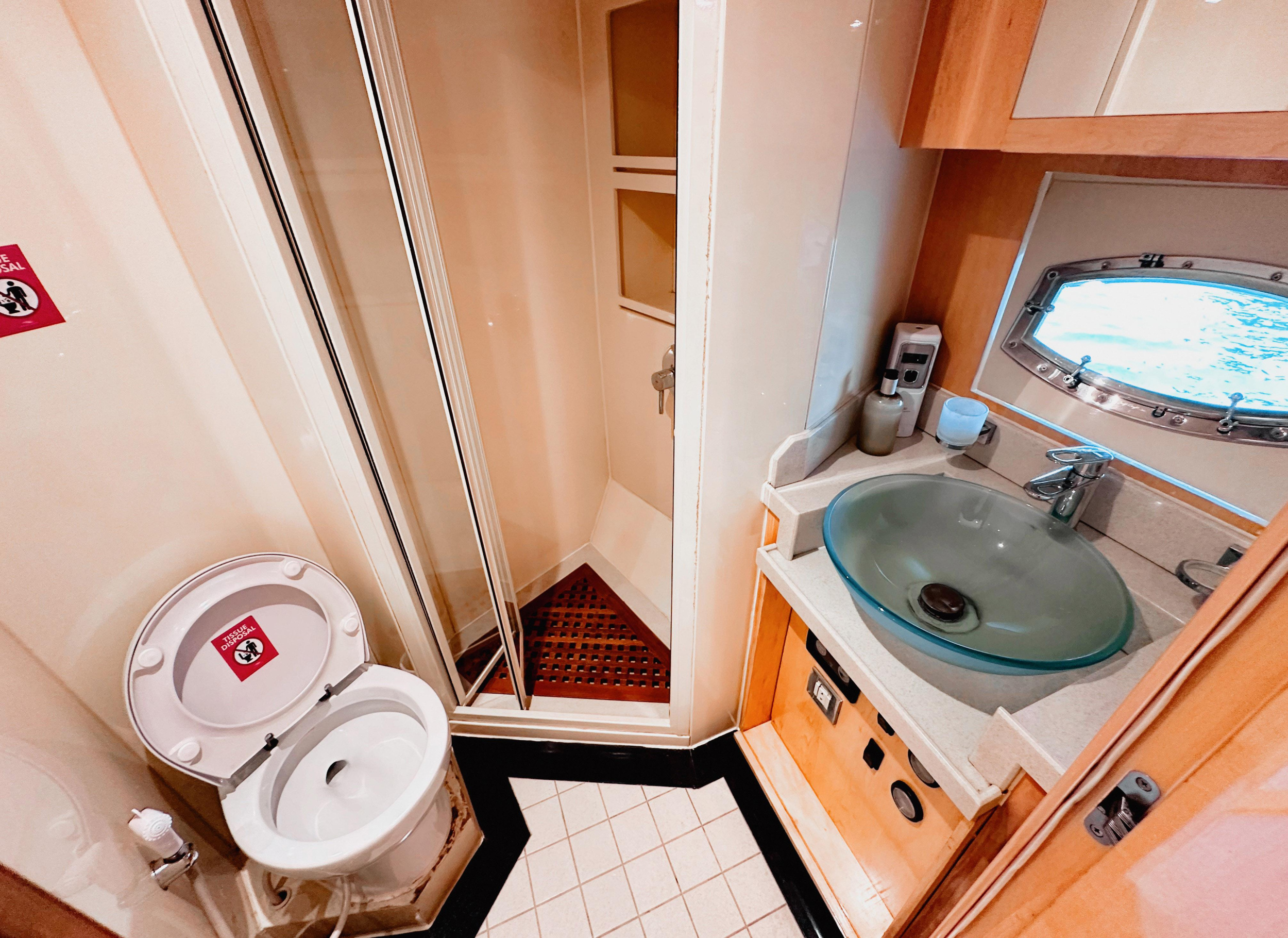 Luxury Motor Yacht X3 — photo 11