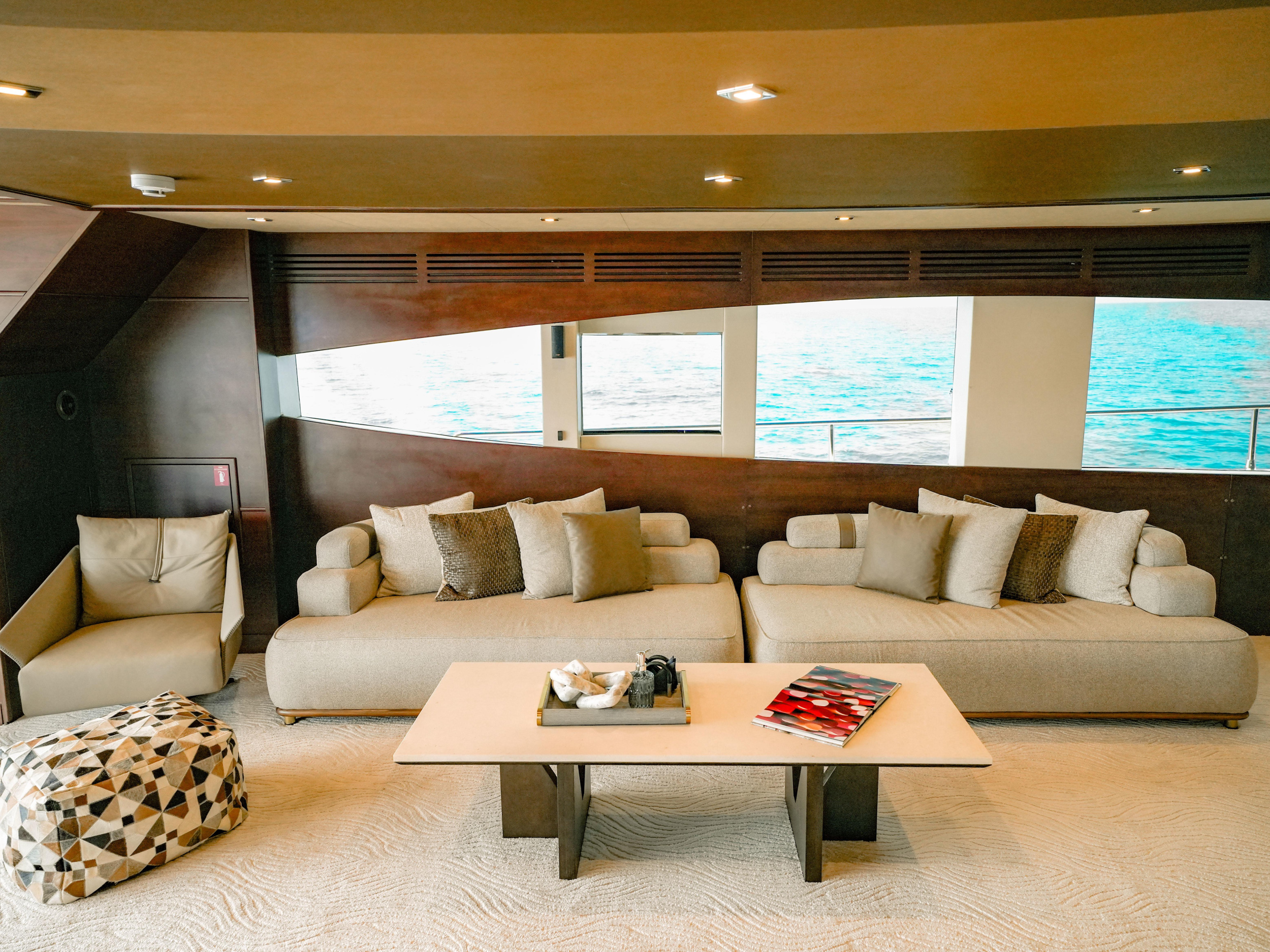 Luxury Motor Yacht S — photo 17