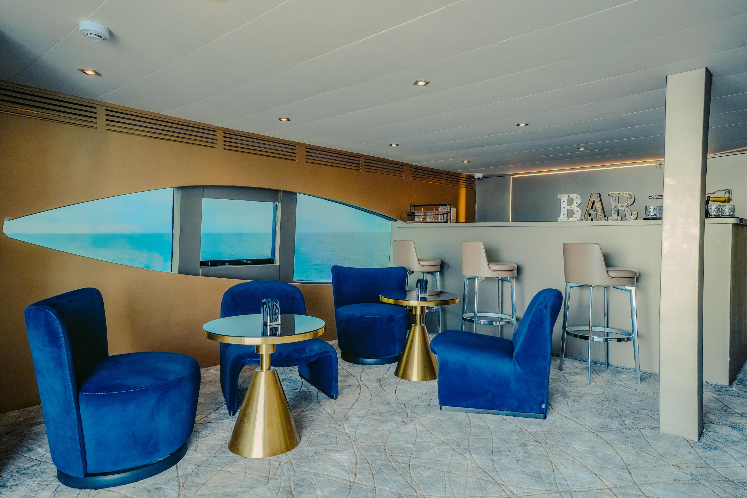 Luxury Motor Yacht S — photo 19